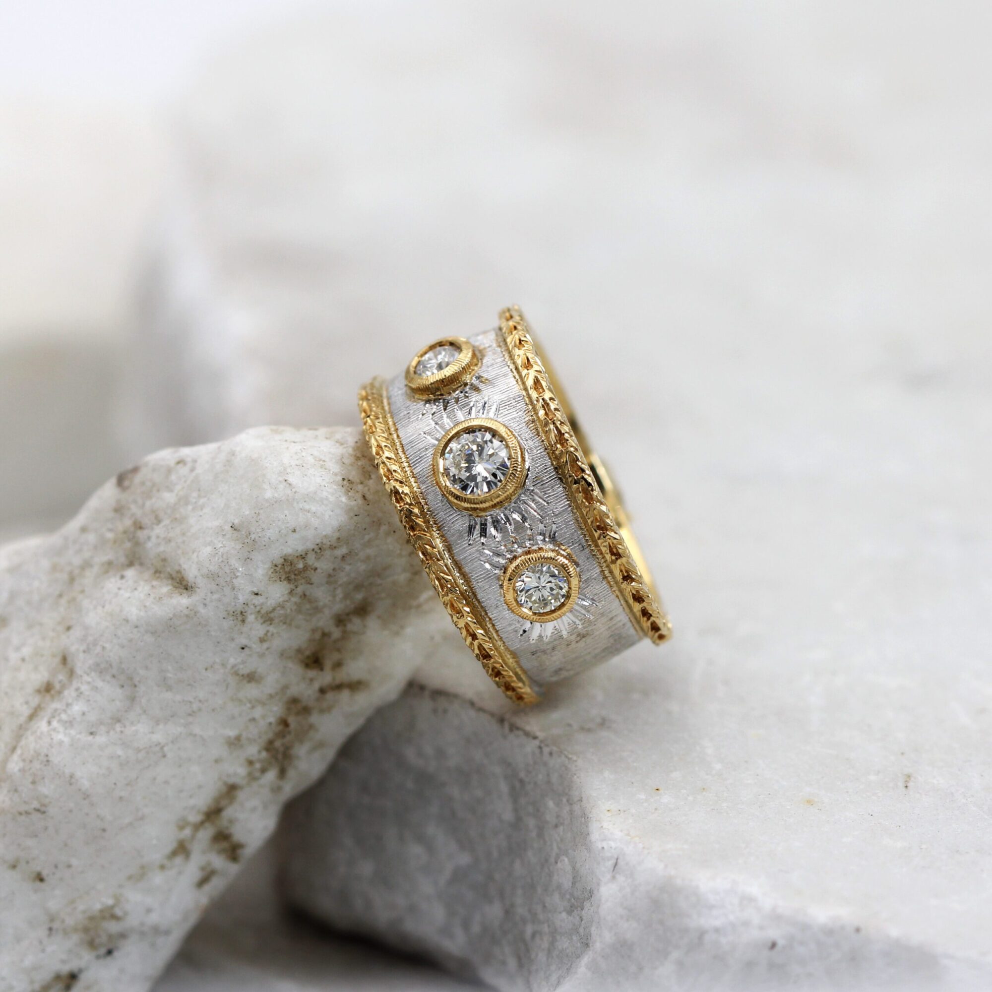 Anna Gioielli Classici anello bicolore oro 3 diamanti 0,50 ct