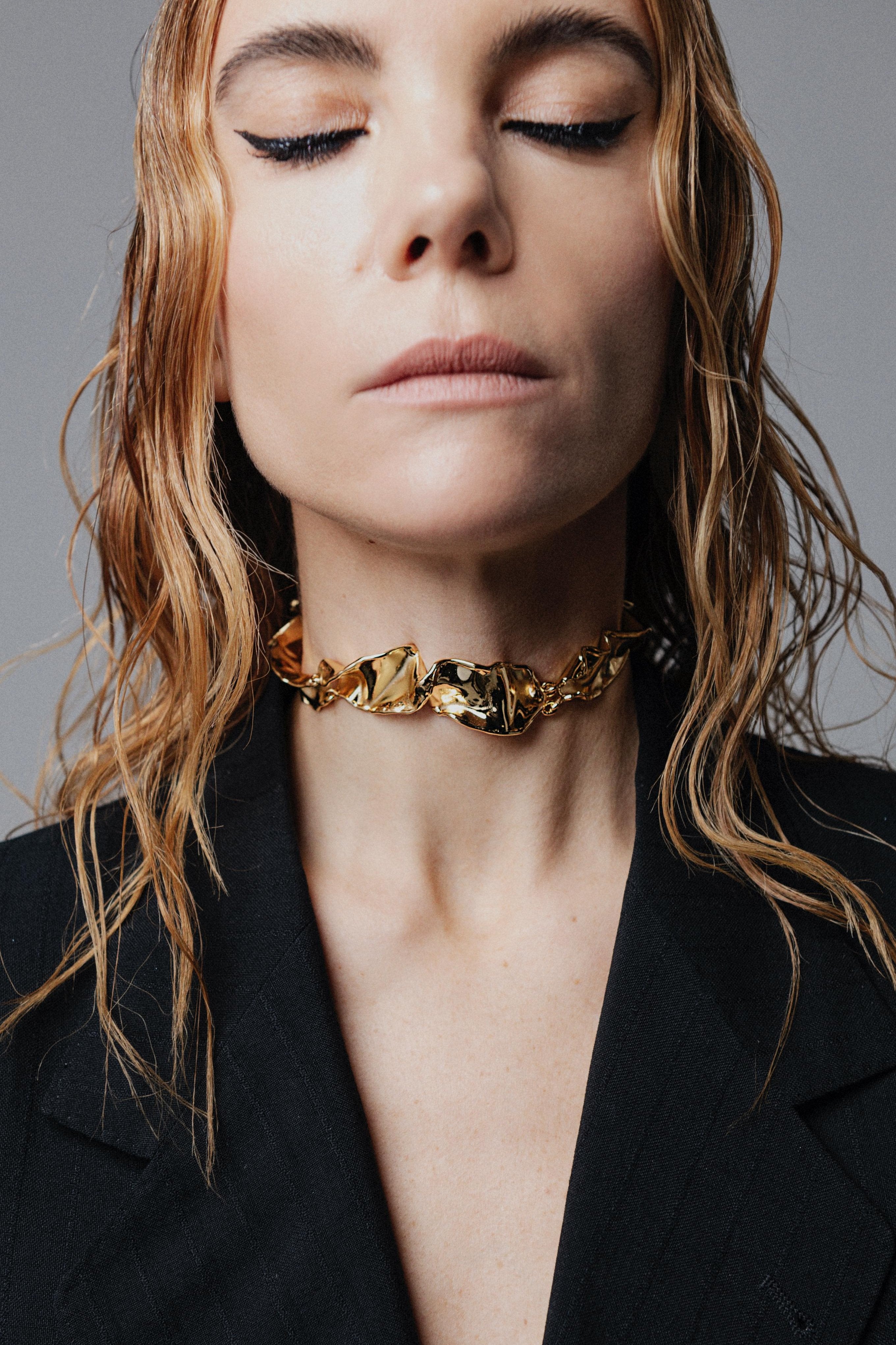 Voodoo Jewels Bold Shapes Mayumi choker bronzo oro