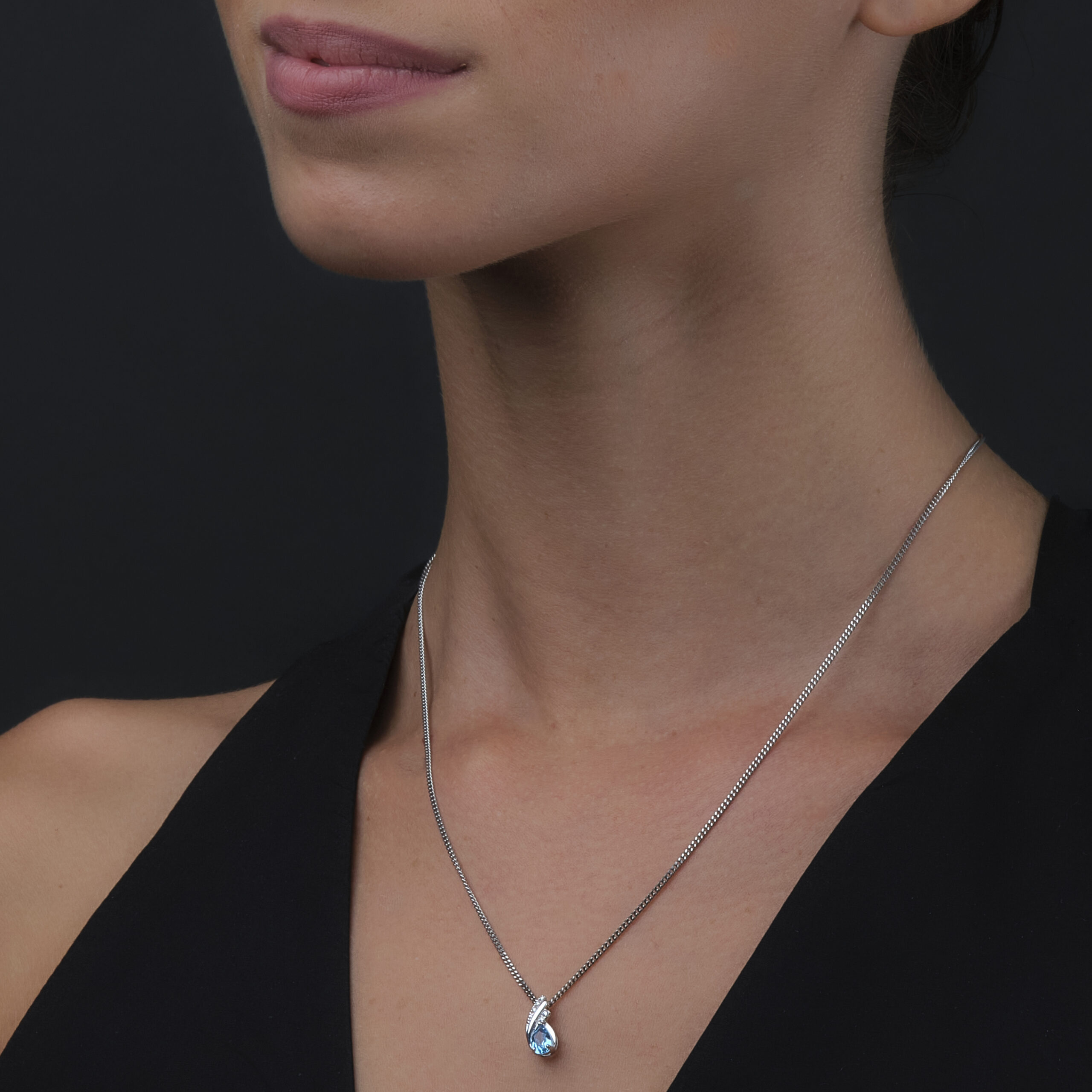 Miore Collana Oro Bianco Topazio Blu 9Kt