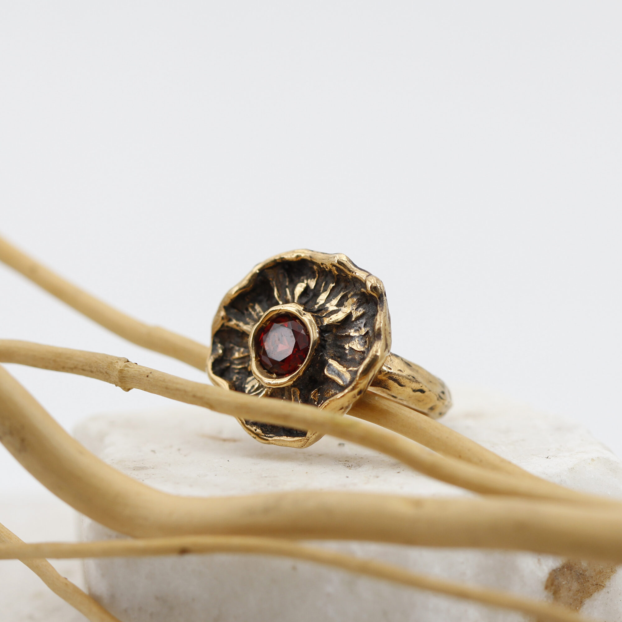 Anna Gioielli Anelli anello bronzo granato fiore Winter