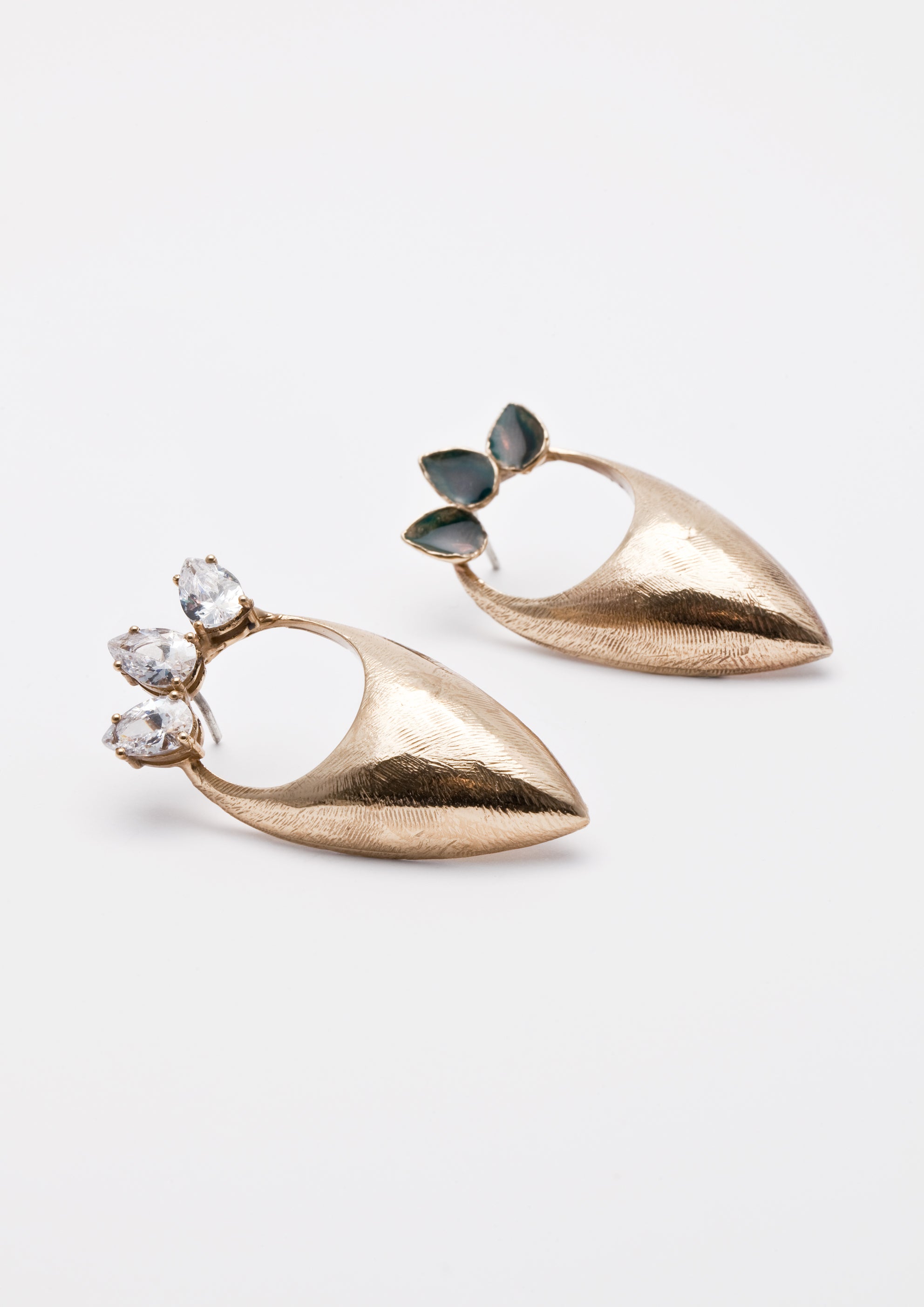 Voodoo Jewels Cadali orecchini goccia bronzo dorato
