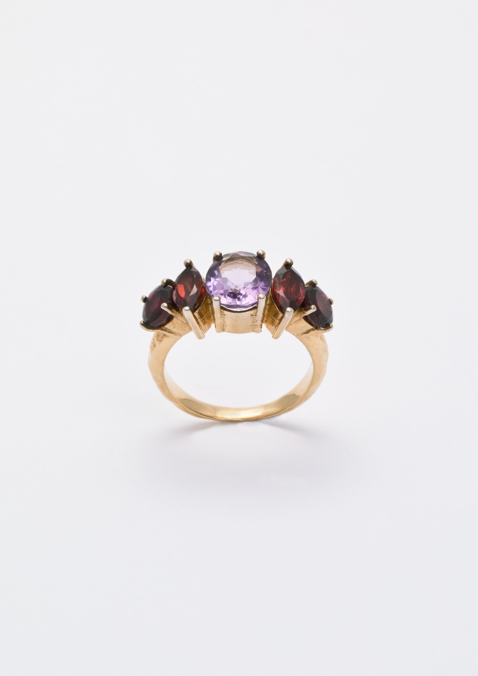 Voodoo Jewels Bold Shapes Sumitra anello ametista