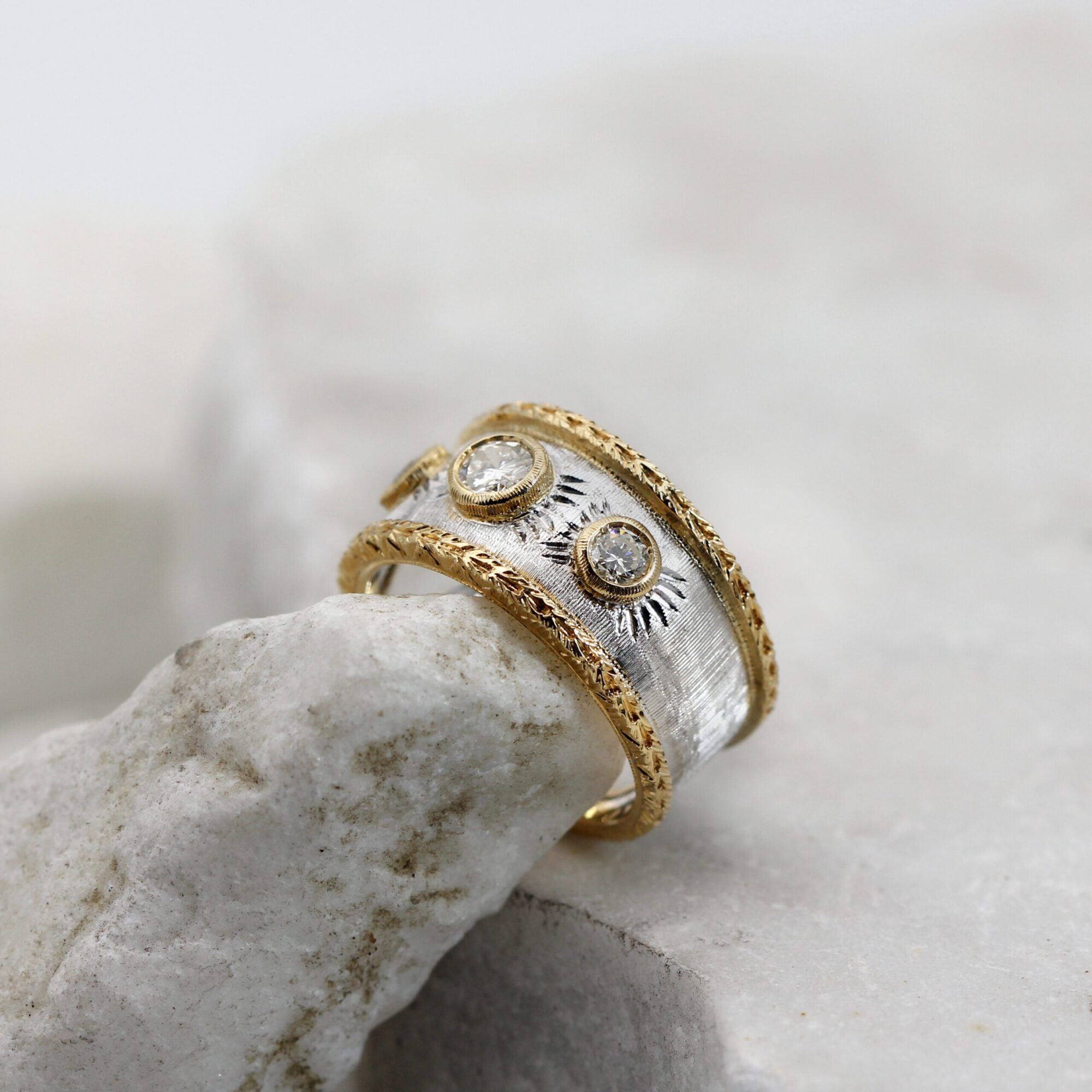Anna Gioielli Classici anello bicolore oro 3 diamanti 0,50 ct