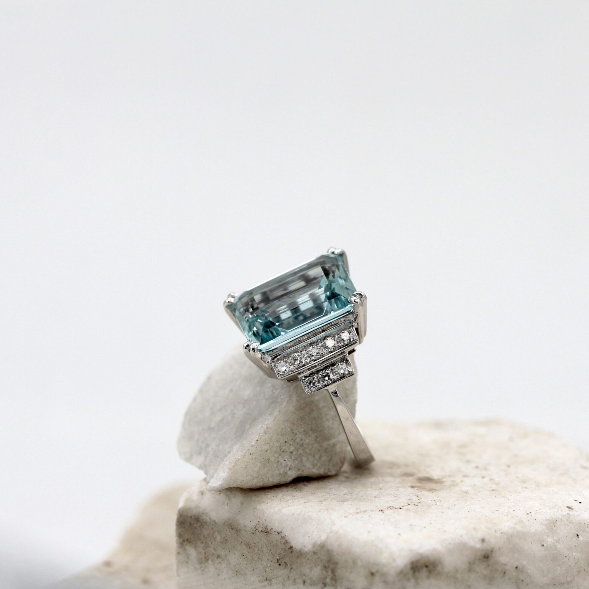 Anna Gioielli Classici anello oro bianco acquamarina 9,90 ct diamanti