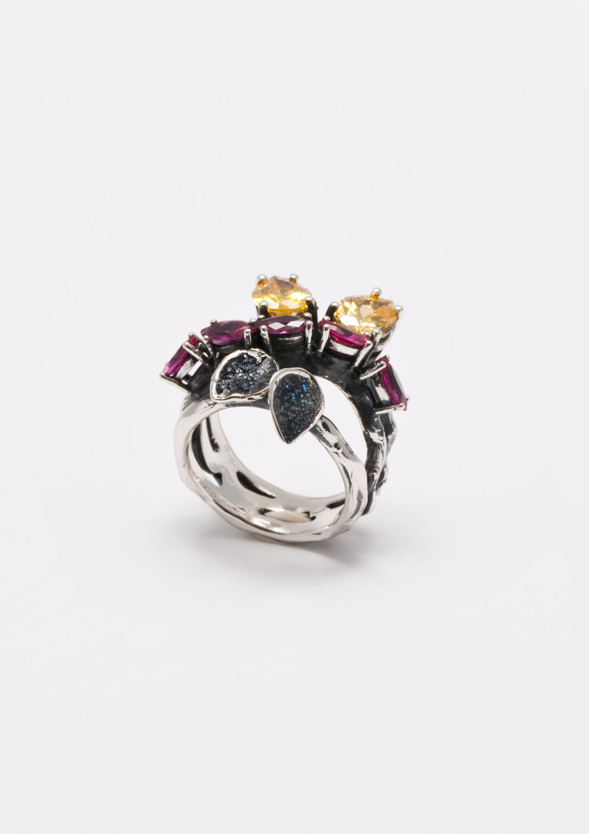 Voodoo Jewels Bold Shapes Gynura anello argento misura M