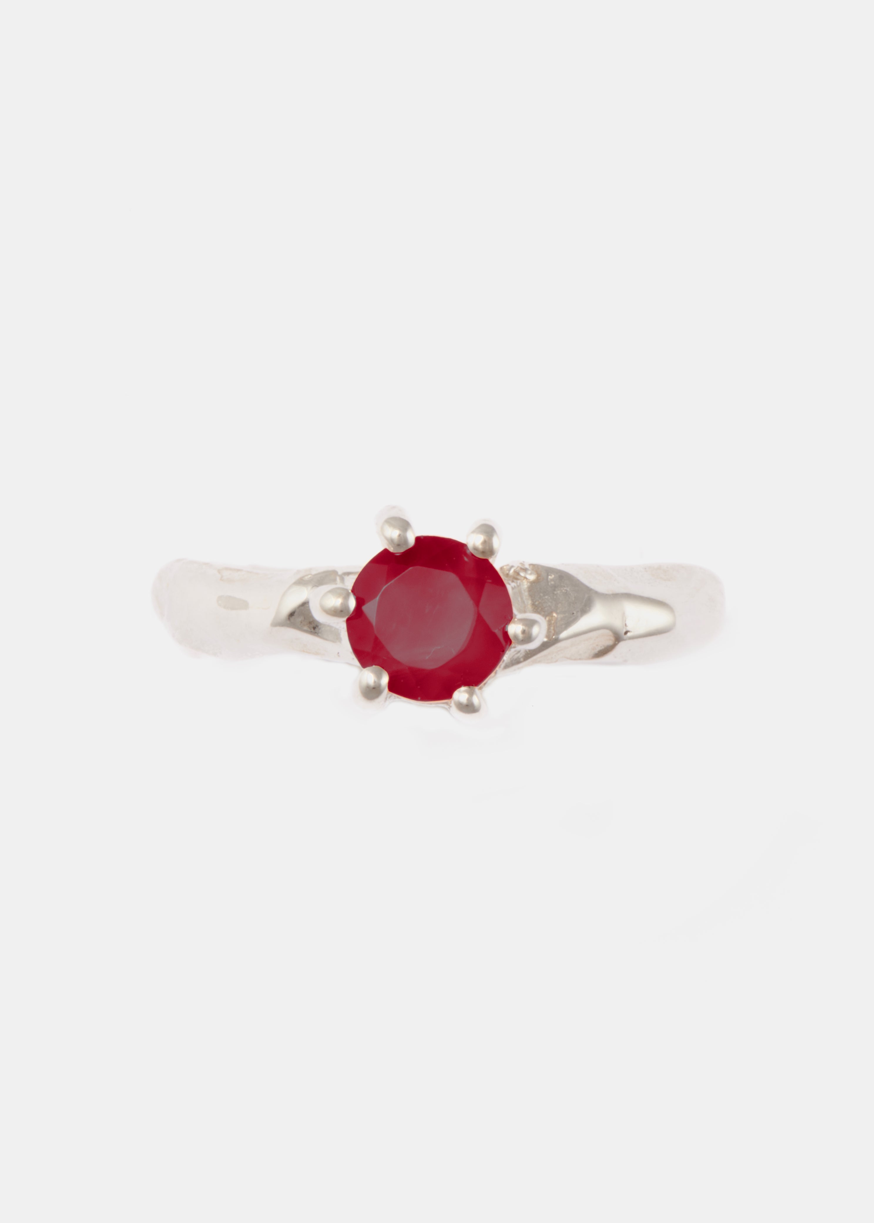 Voodoo Jewels Love Letter Red Anello argento rodolite brillante