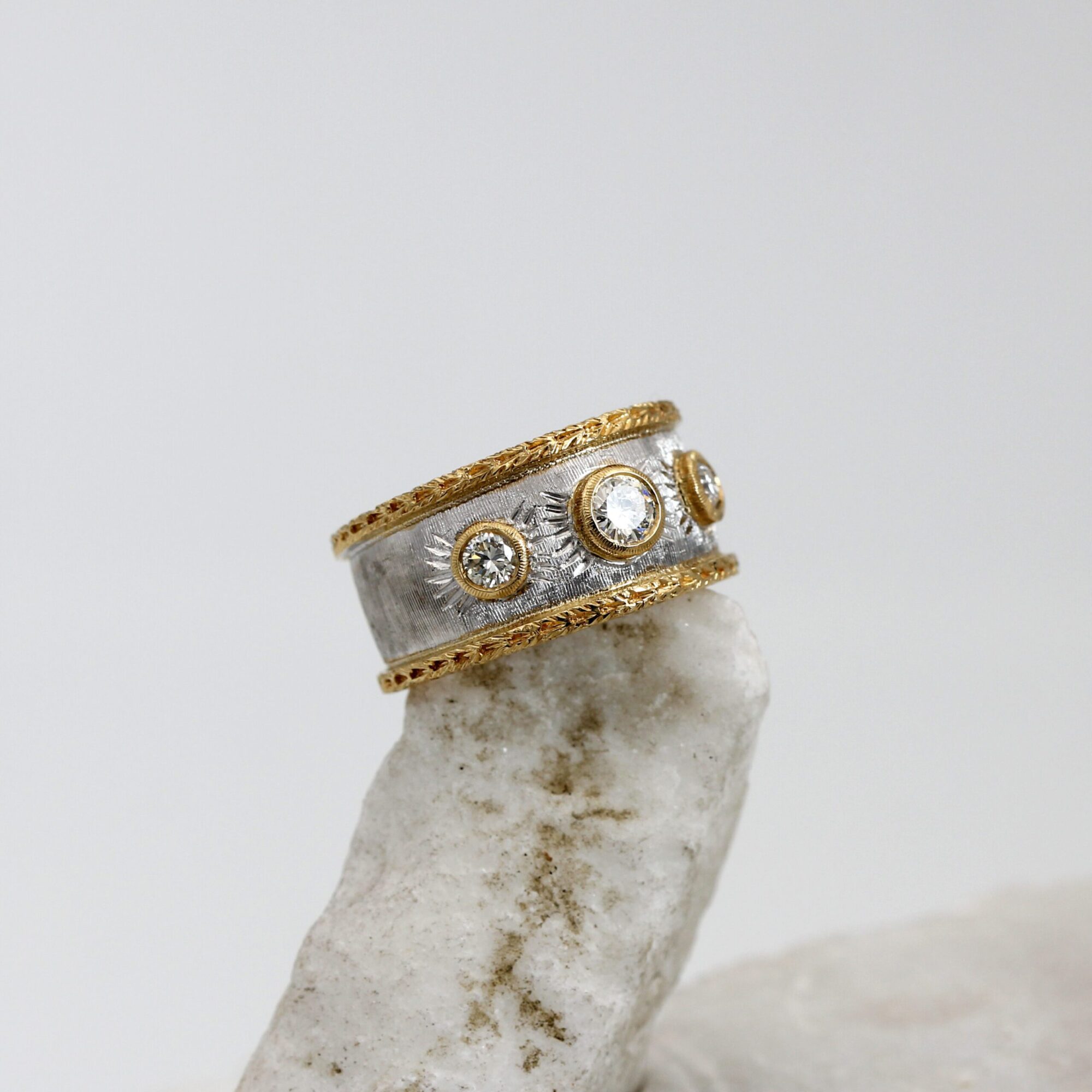 Anna Gioielli Classici anello bicolore oro 3 diamanti 0,50 ct