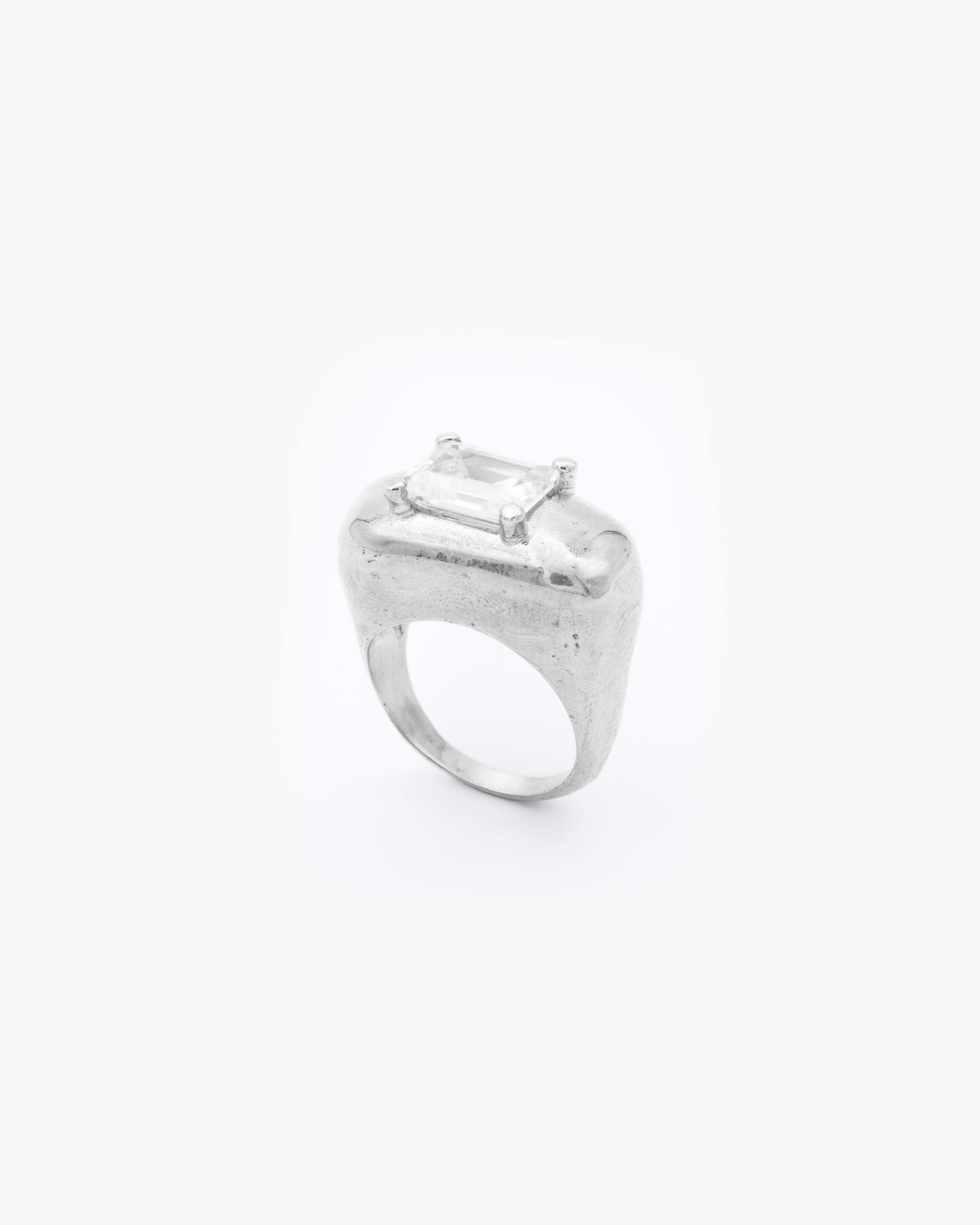 Voodoo Jewels Bold Shapes Supernova anello argento pietra bianca M