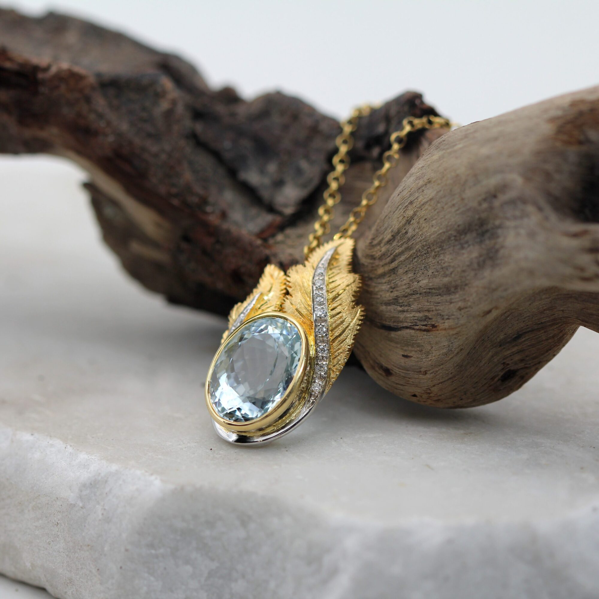 Anna Gioielli Stile Orafo Fiorentino pendente oro acquamarina 10.43 ct