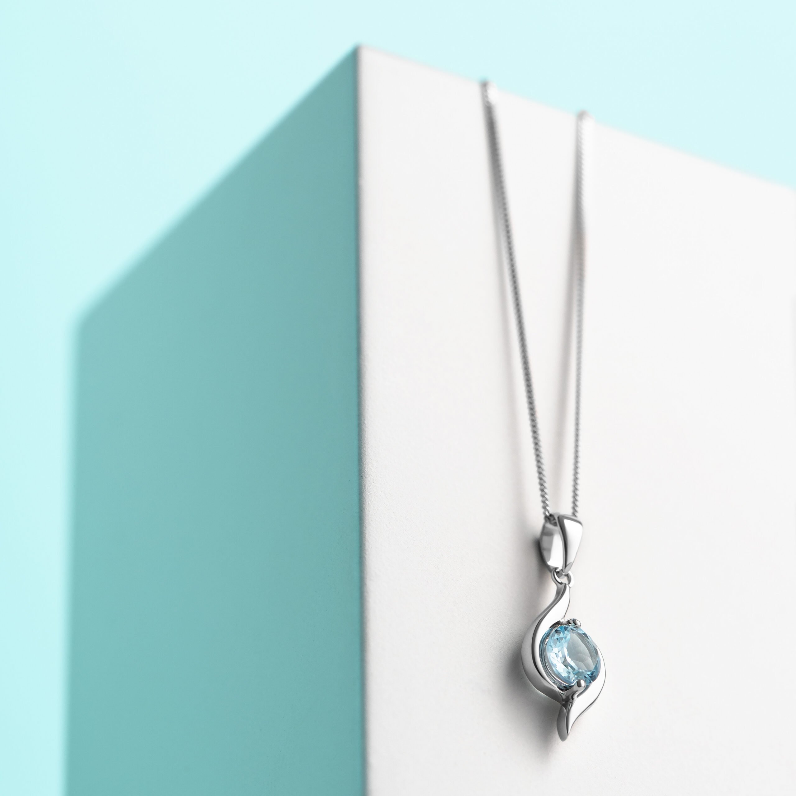 Miore Collana oro bianco 9kt topazio blu