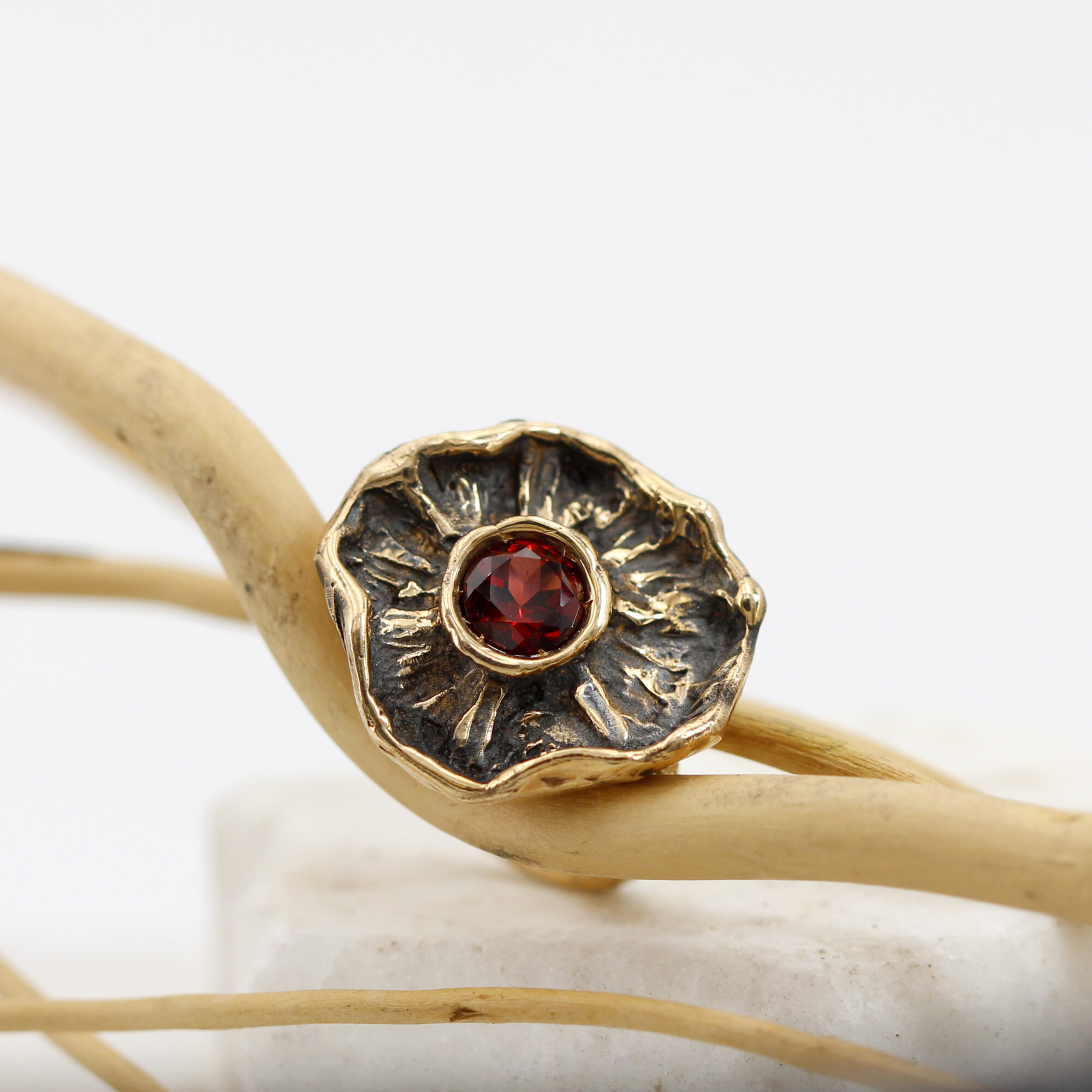 Anna Gioielli Anelli anello bronzo granato fiore Winter