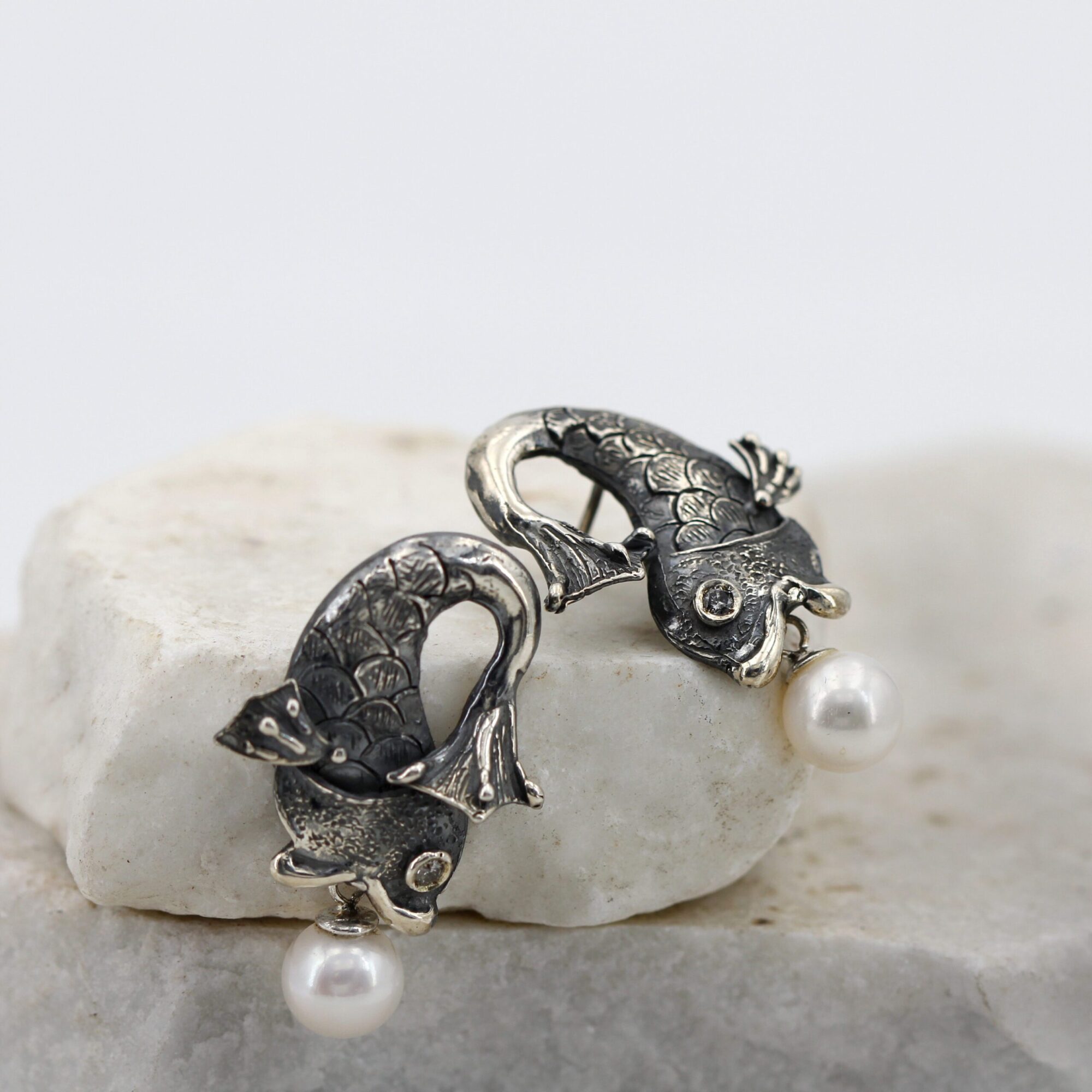Anna Gioielli Orecchini Pesce Argento Perle Diamanti Grigi 35 mm