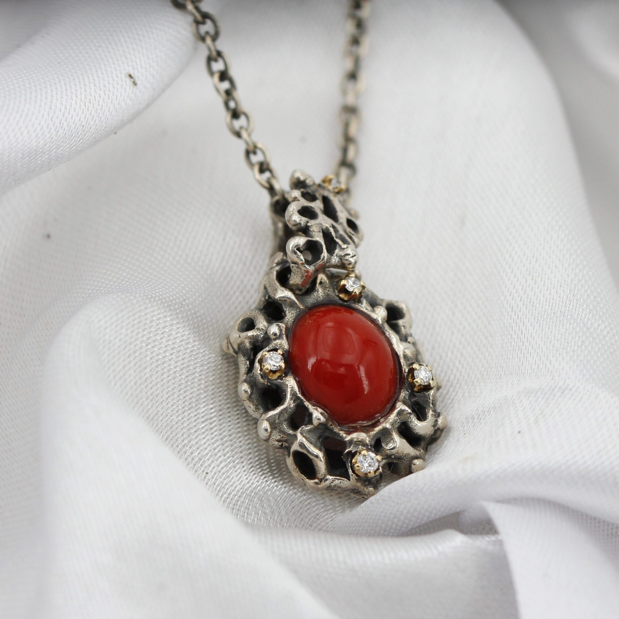 Anna Gioielli Marte Pendente Argento Corallo 5 Diamanti Oro
