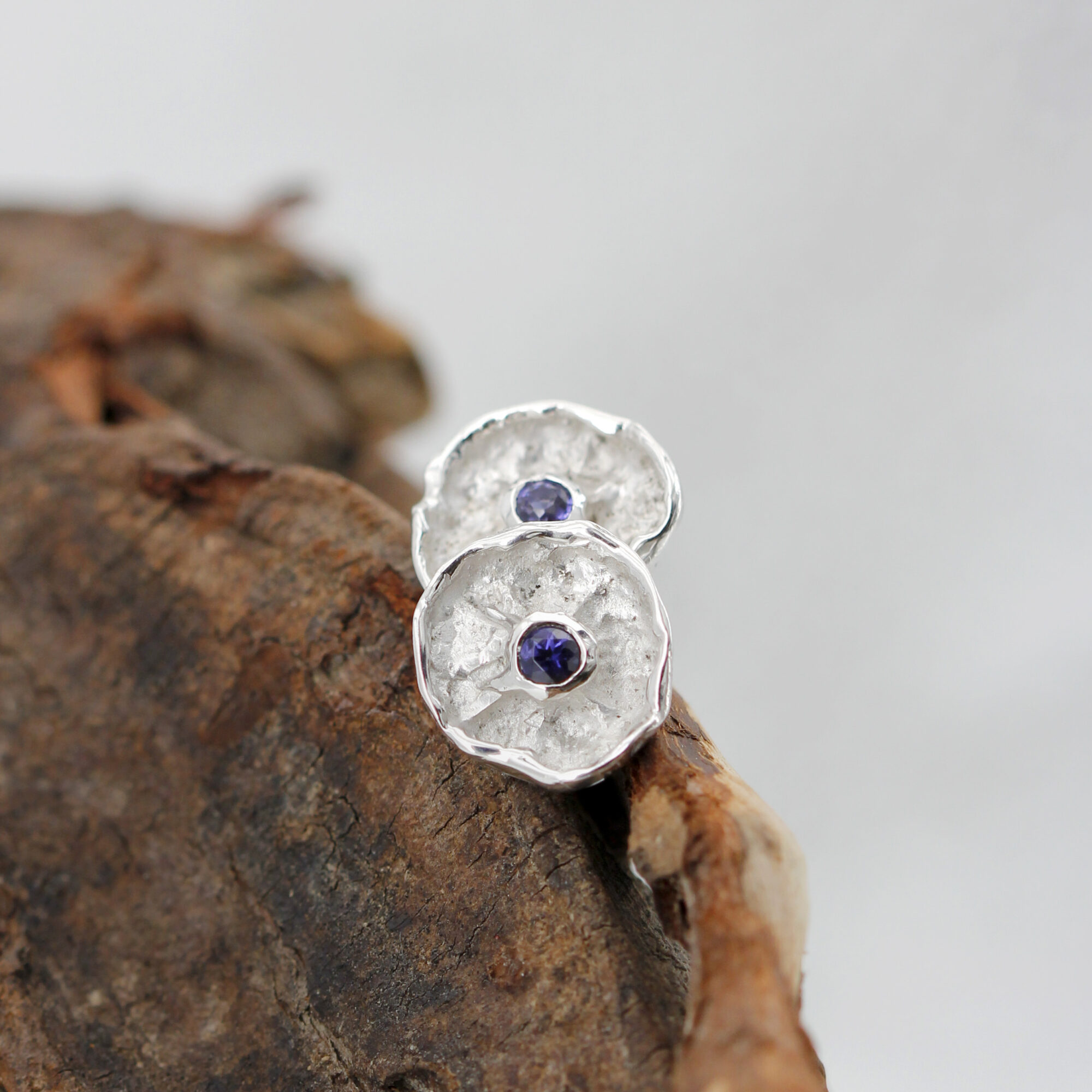 Anna Gioielli Winter Flower orecchini argento fiore iolite naturale