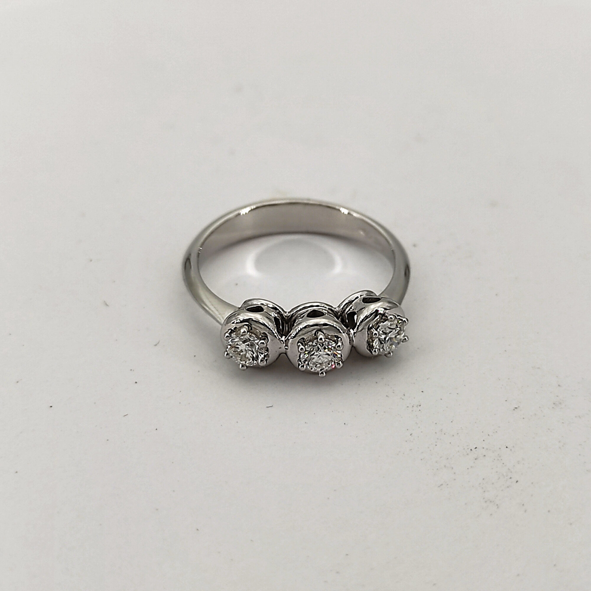 Anna Gioielli Classici anello trilogy oro bianco 3 diamanti 0.45ct