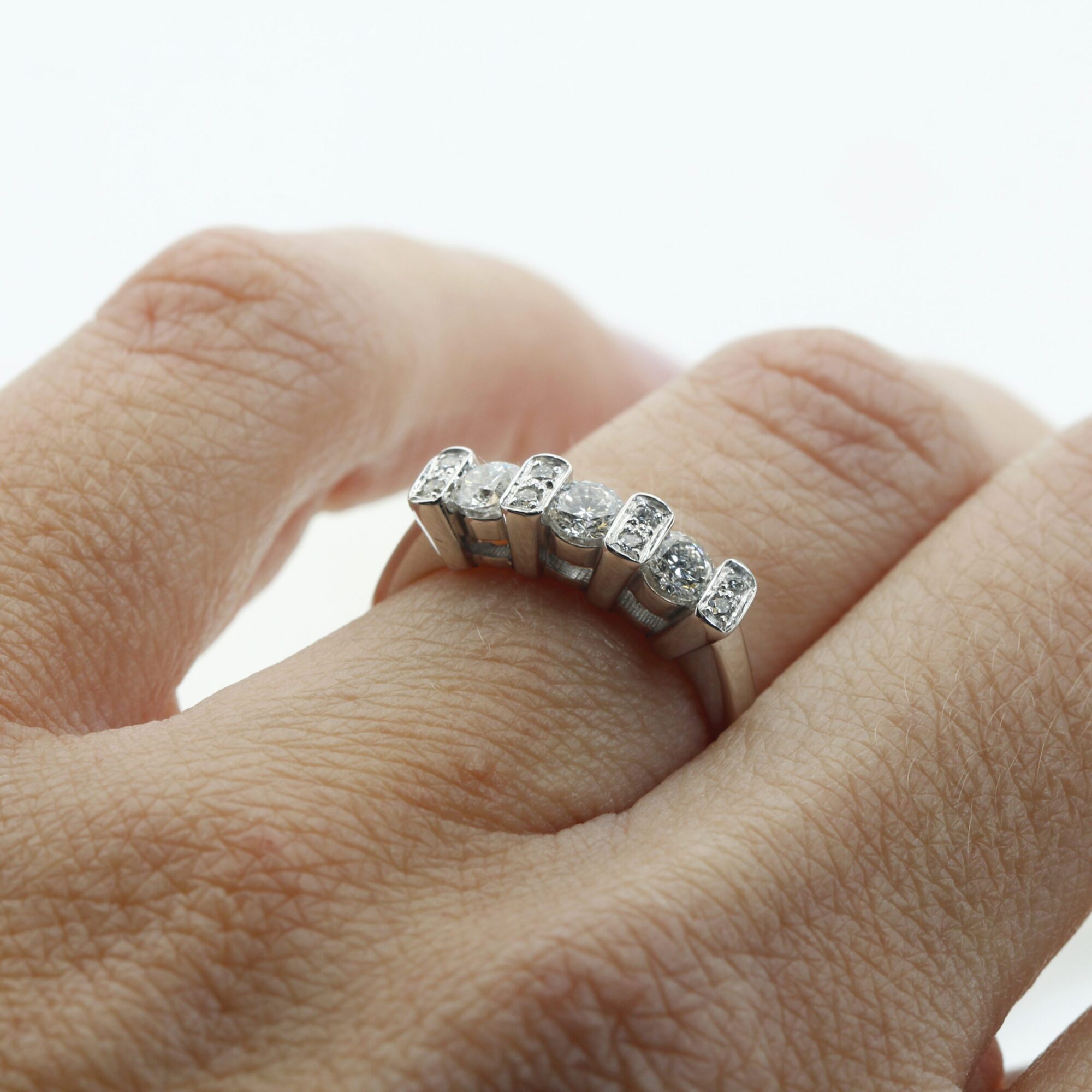 Anna Gioielli Traversine anello oro bianco diamanti 0,54 ct