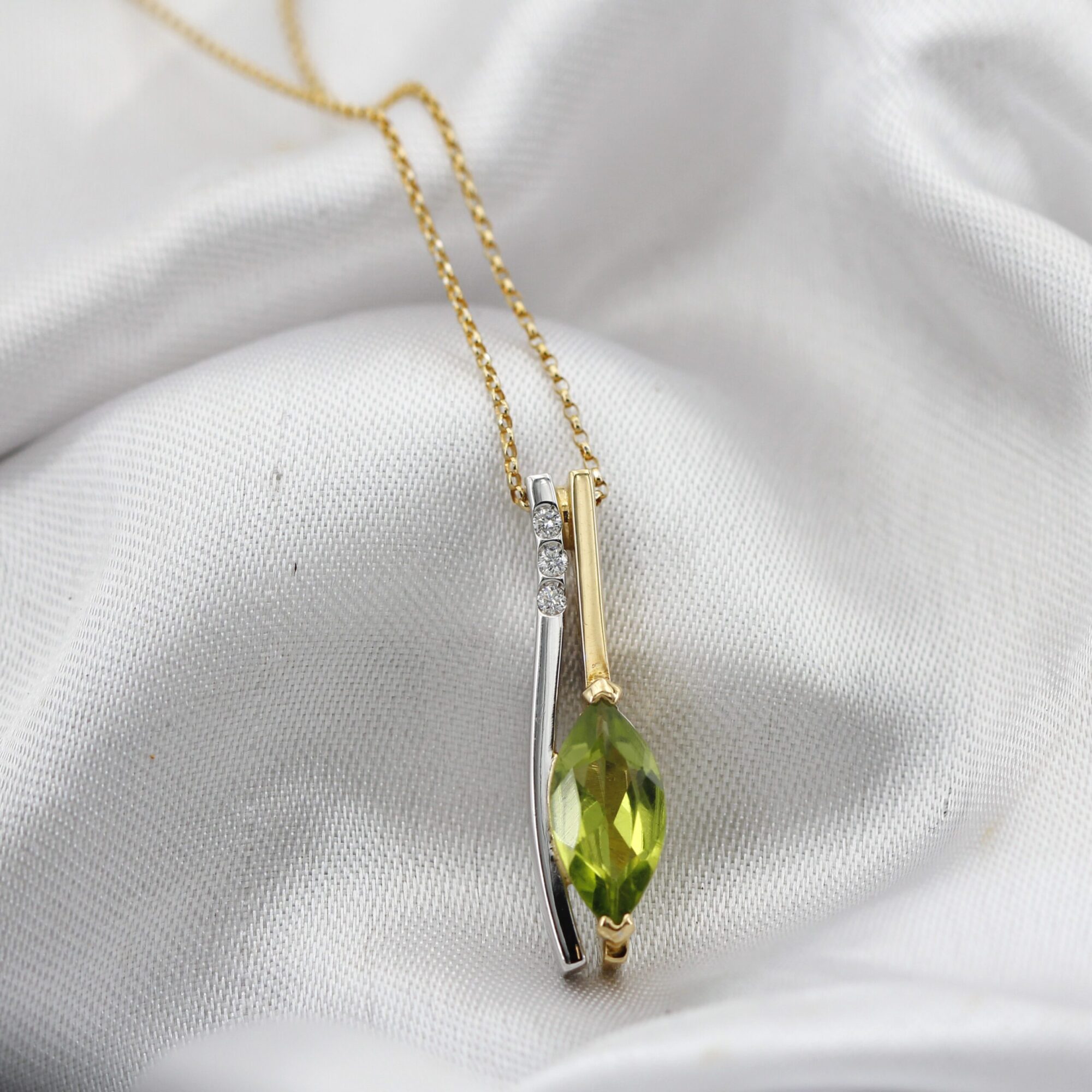 Anna Gioielli Gioielli Classici ciondolo oro peridoto diamanti