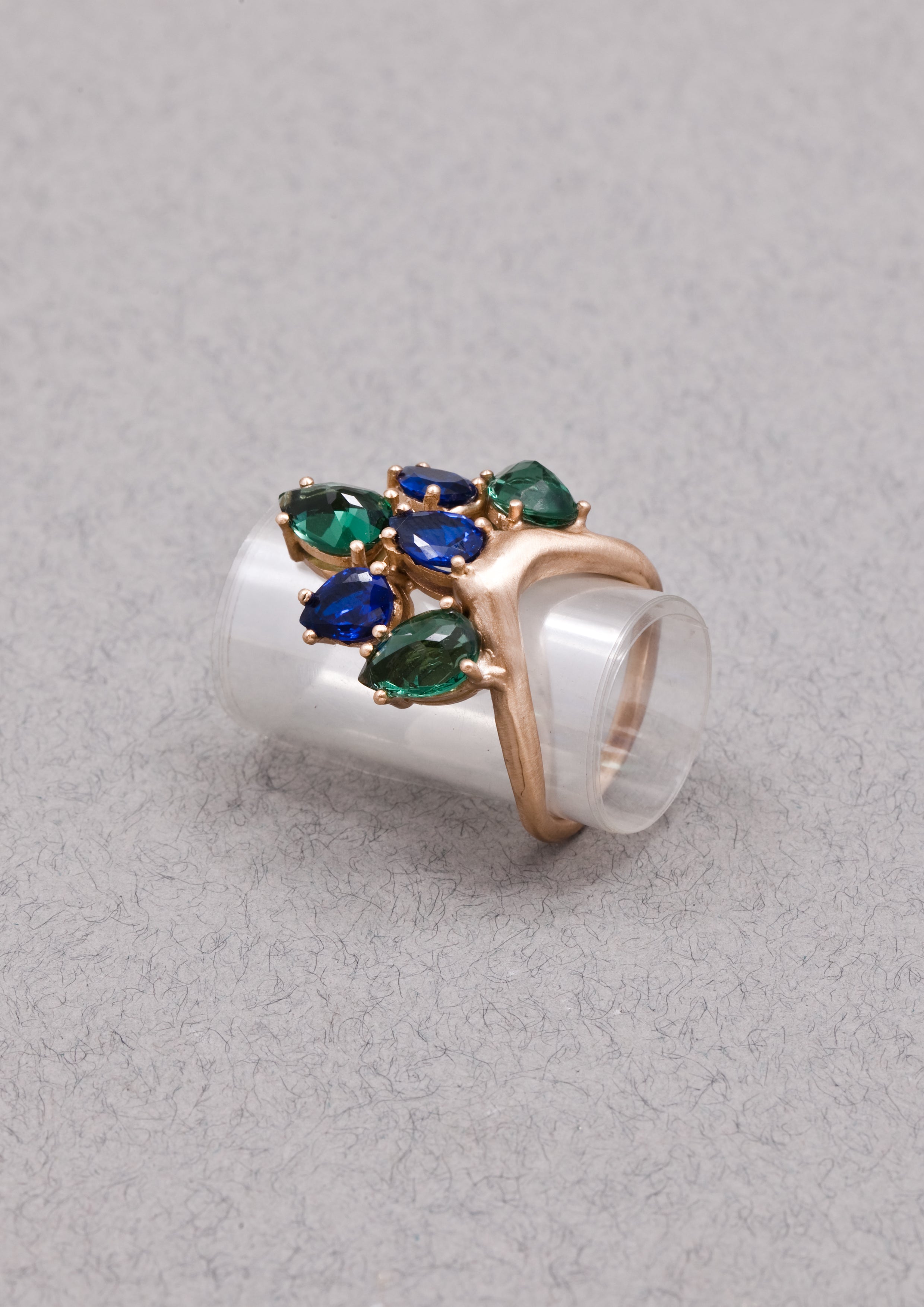 Voodoo Jewels Bold Shapes Morning Rain anello bronzo goccia