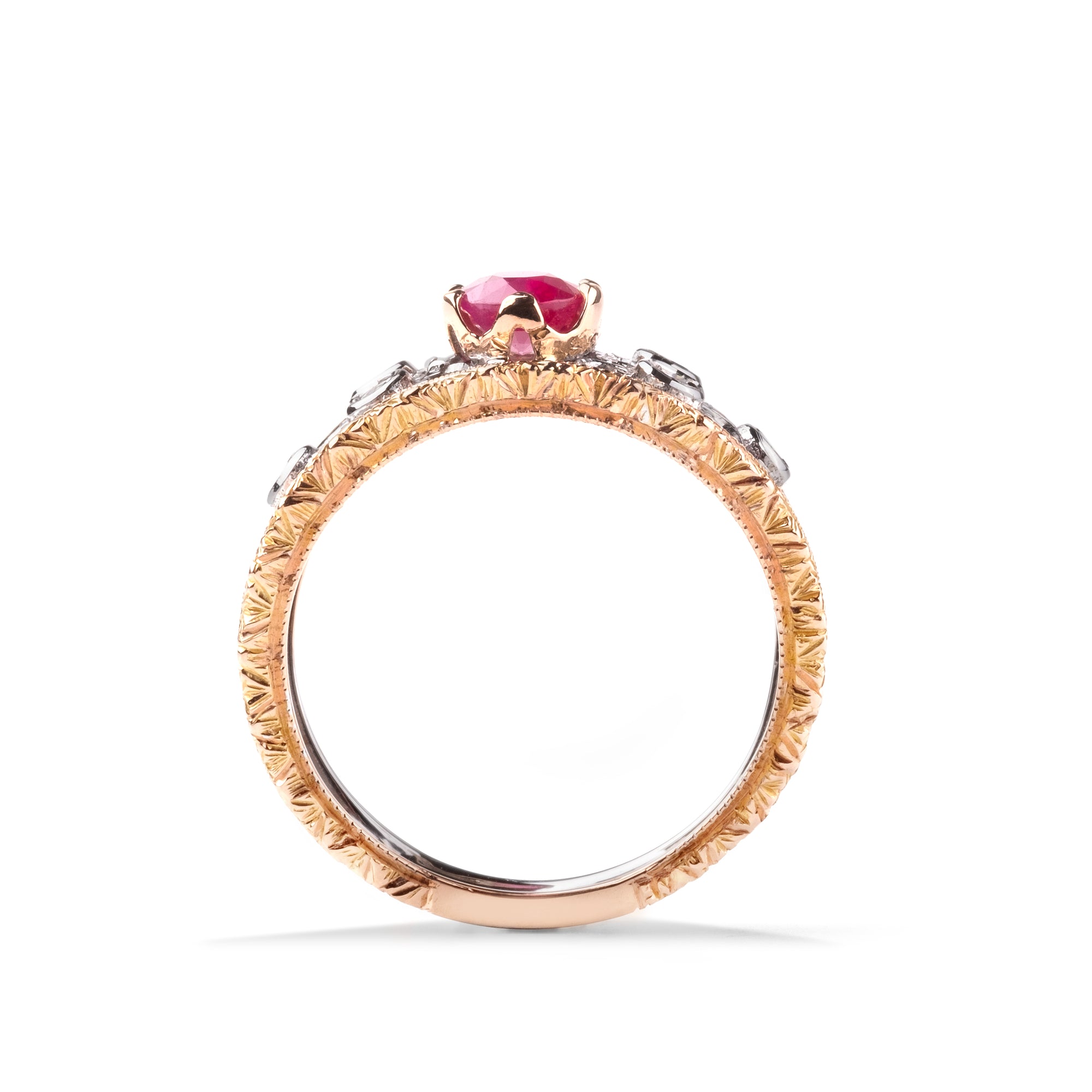 Noi Gioielli Ornato anello oro rubino diamanti fascia 11mm