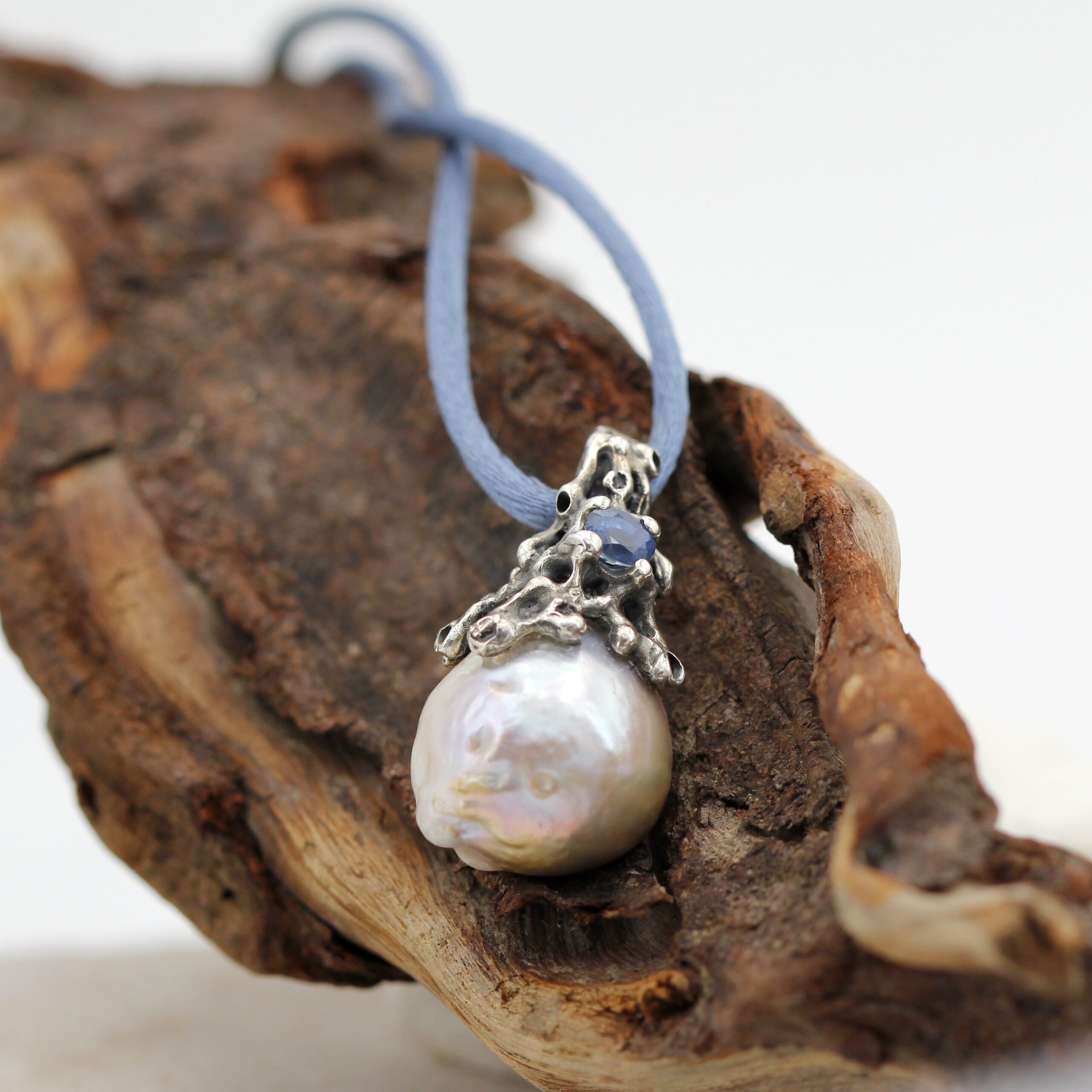 Anna Gioielli Marte pendente argento zaffiro perla barocca 31 mm