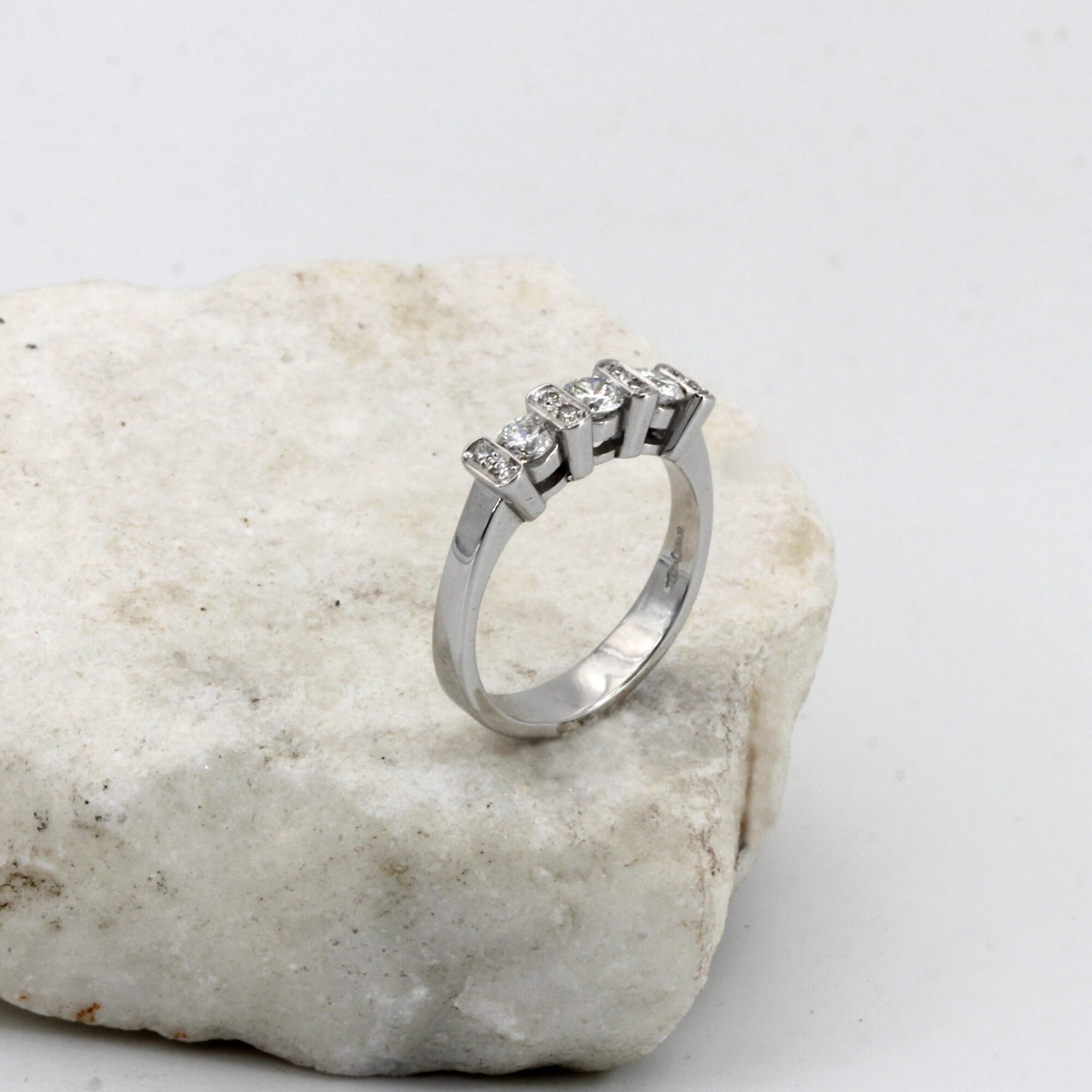 Anna Gioielli Traversine anello oro bianco diamanti 0,54 ct