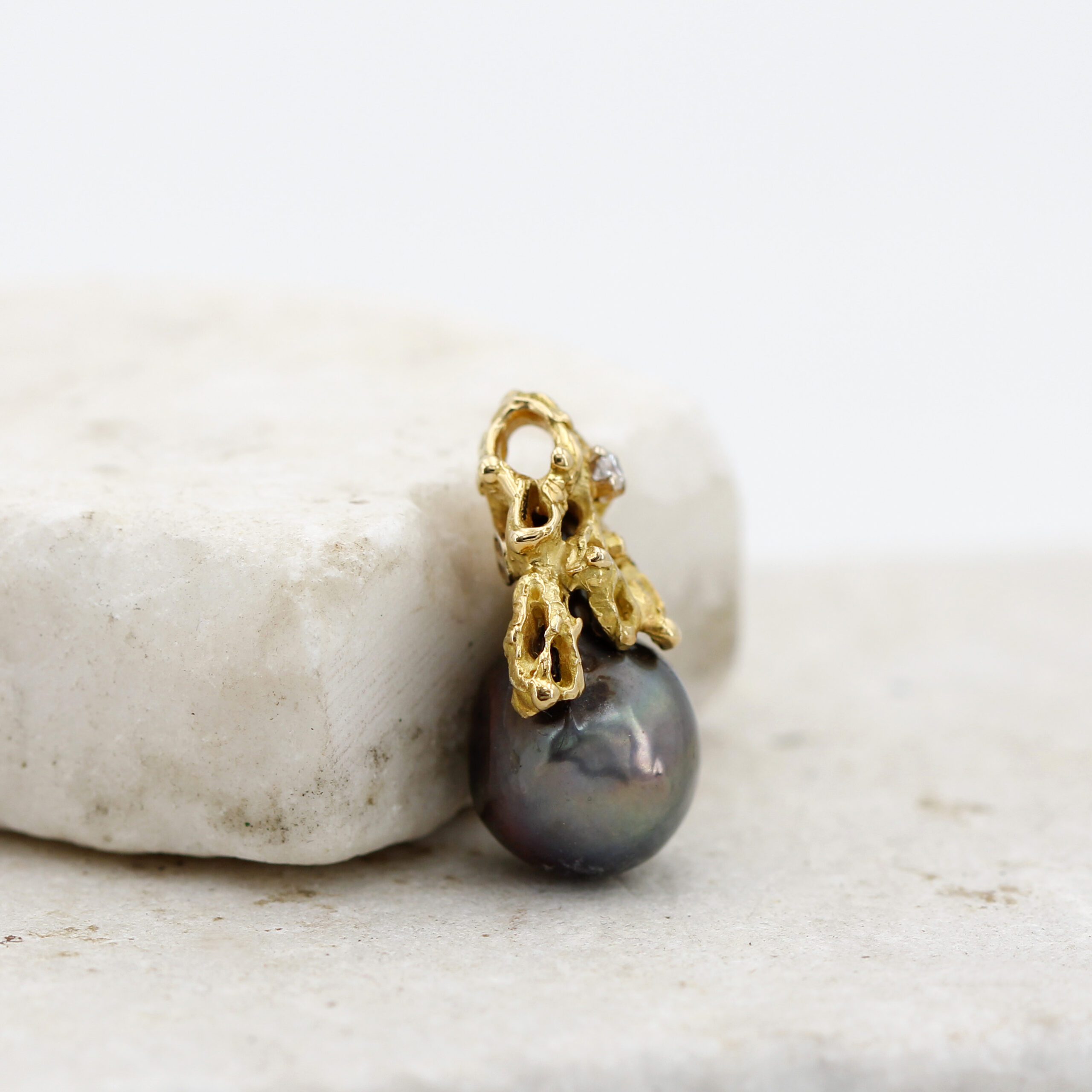 Anna Gioielli Collezione Marte pendente oro perla Tahiti diamante