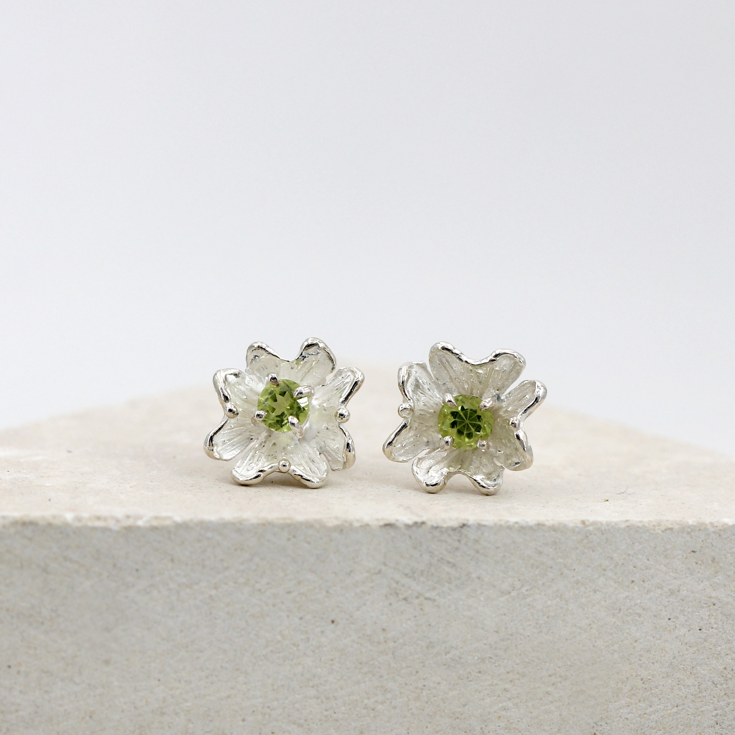 Anna Gioielli orecchini fiore argento con peridoto 10 mm