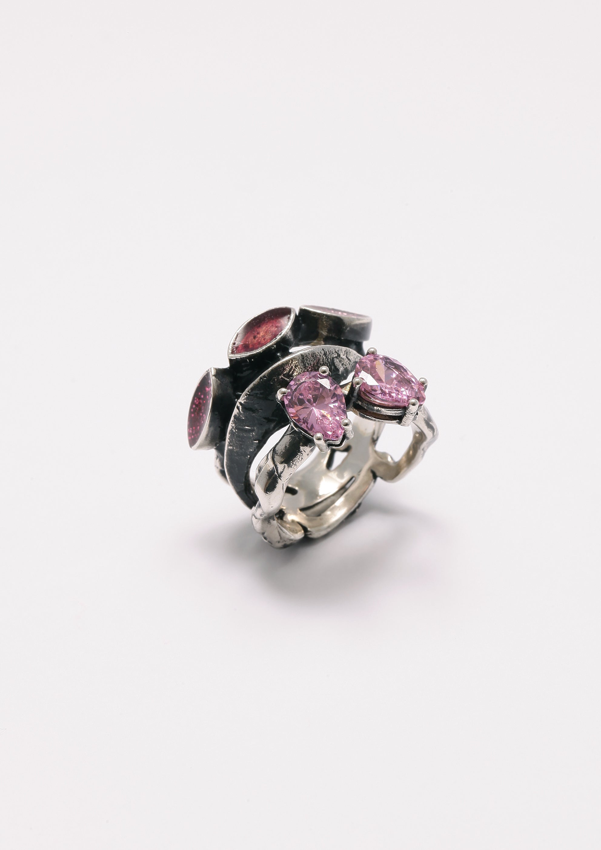 Voodoo Jewels Bold Shapes Kesia anello argento brunito M