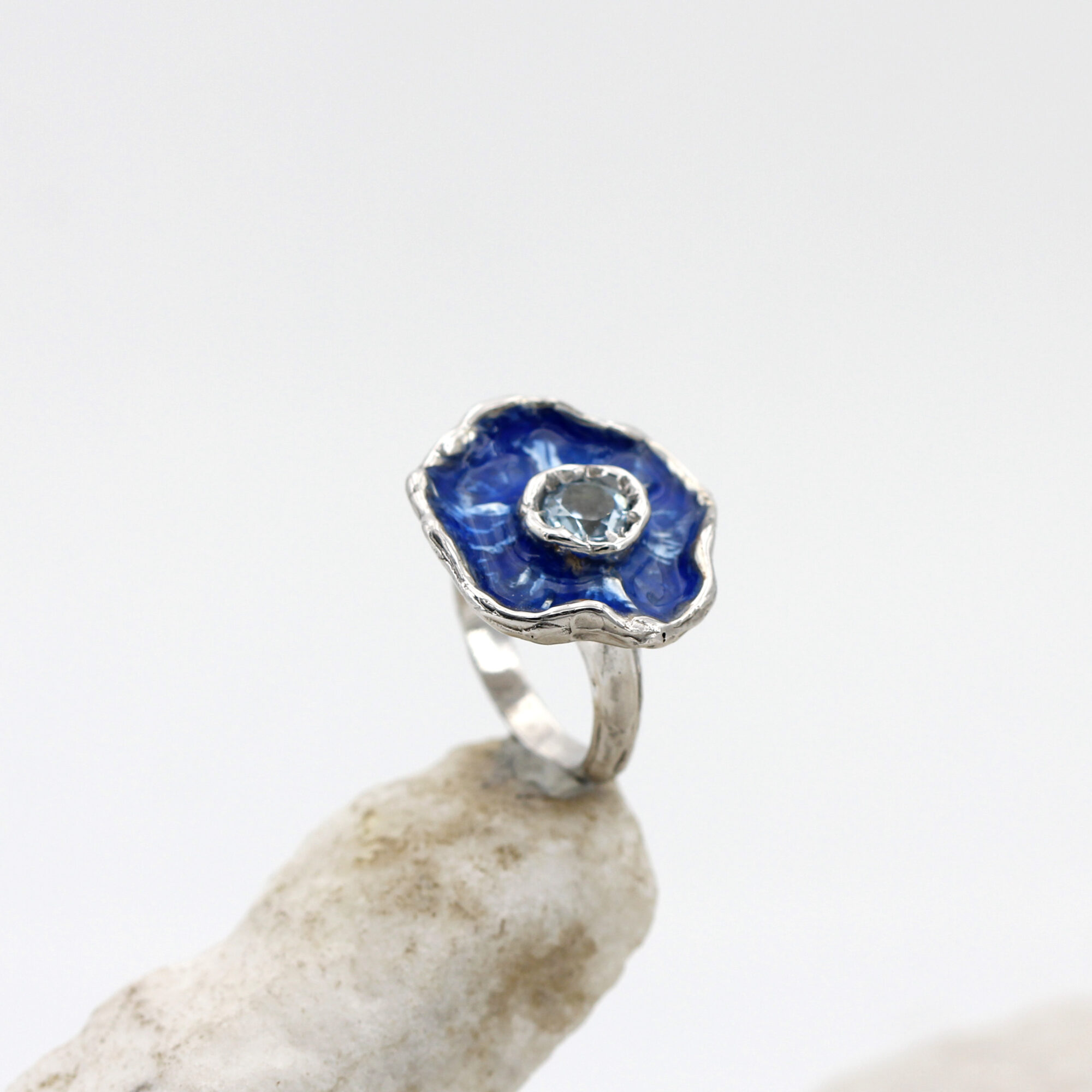 Anna Gioielli Winter Flower anello argento topazio blu smalto