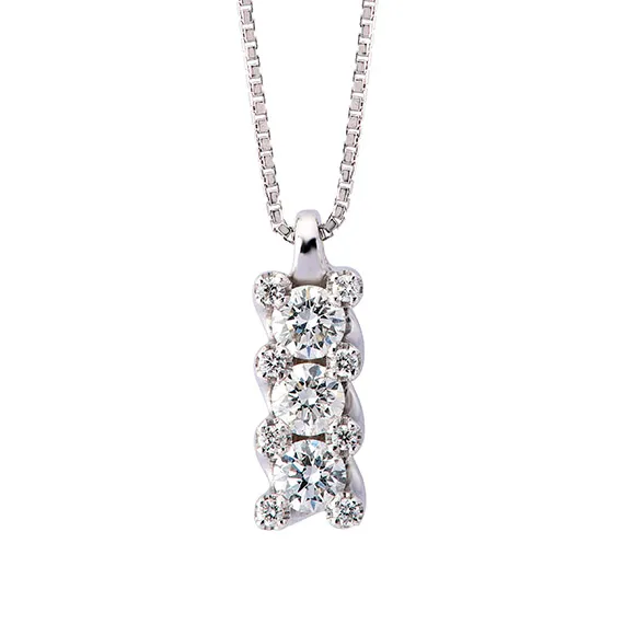 Polello Luce collana oro con diamante punto luce