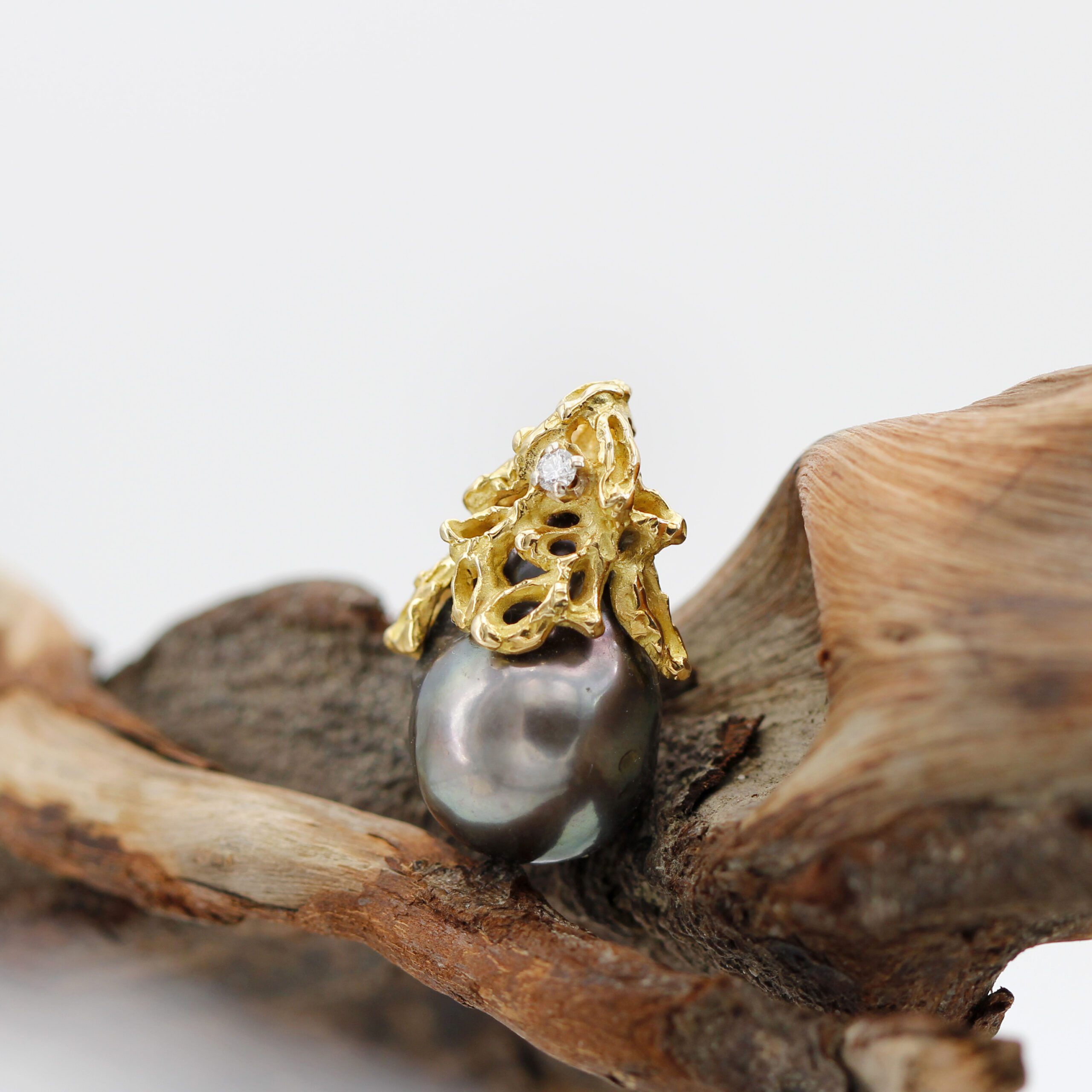 Anna Gioielli Collezione Marte pendente oro perla Tahiti diamante