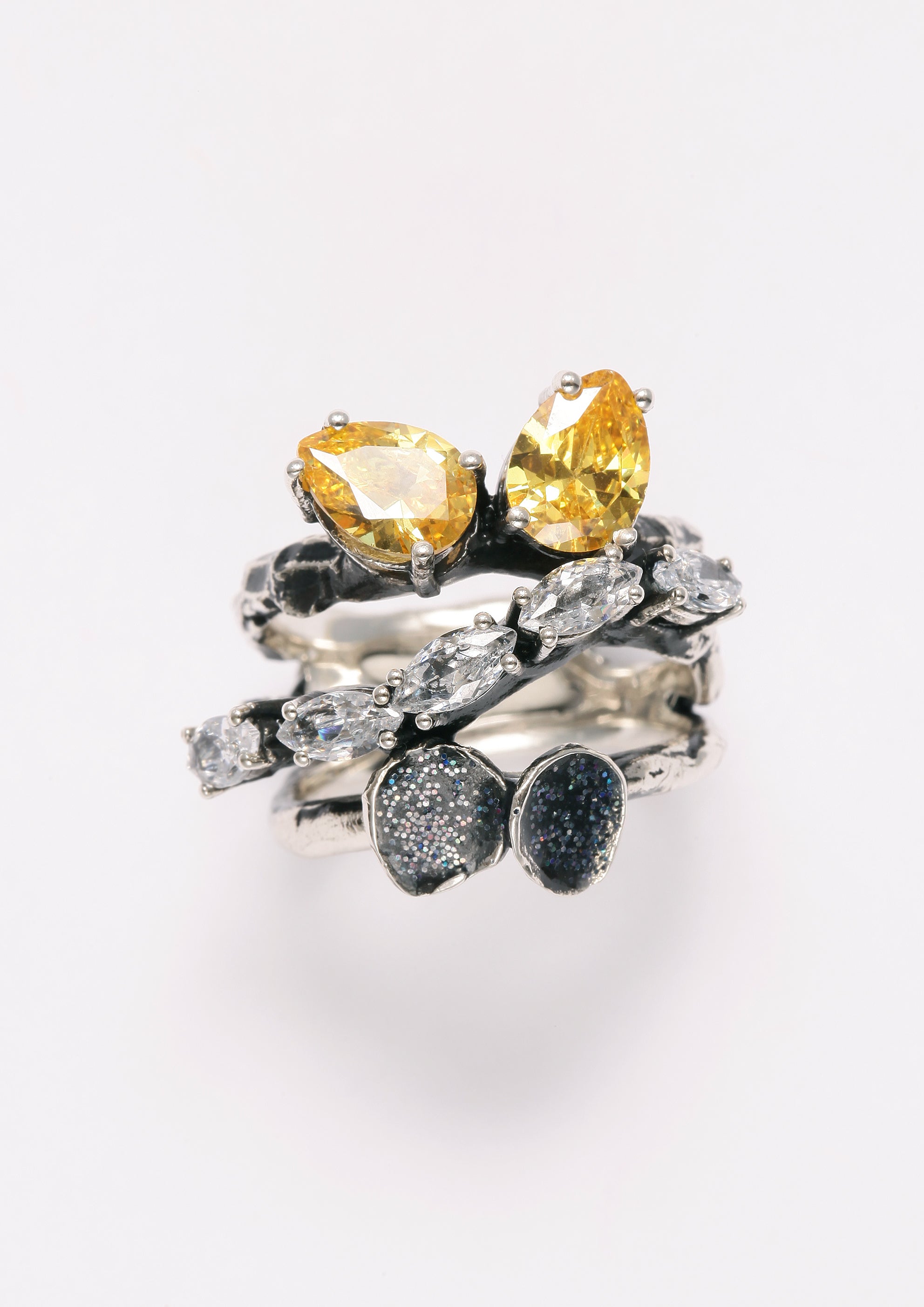 Voodoo Jewels Bold Shapes White Gynura Ring anello argento