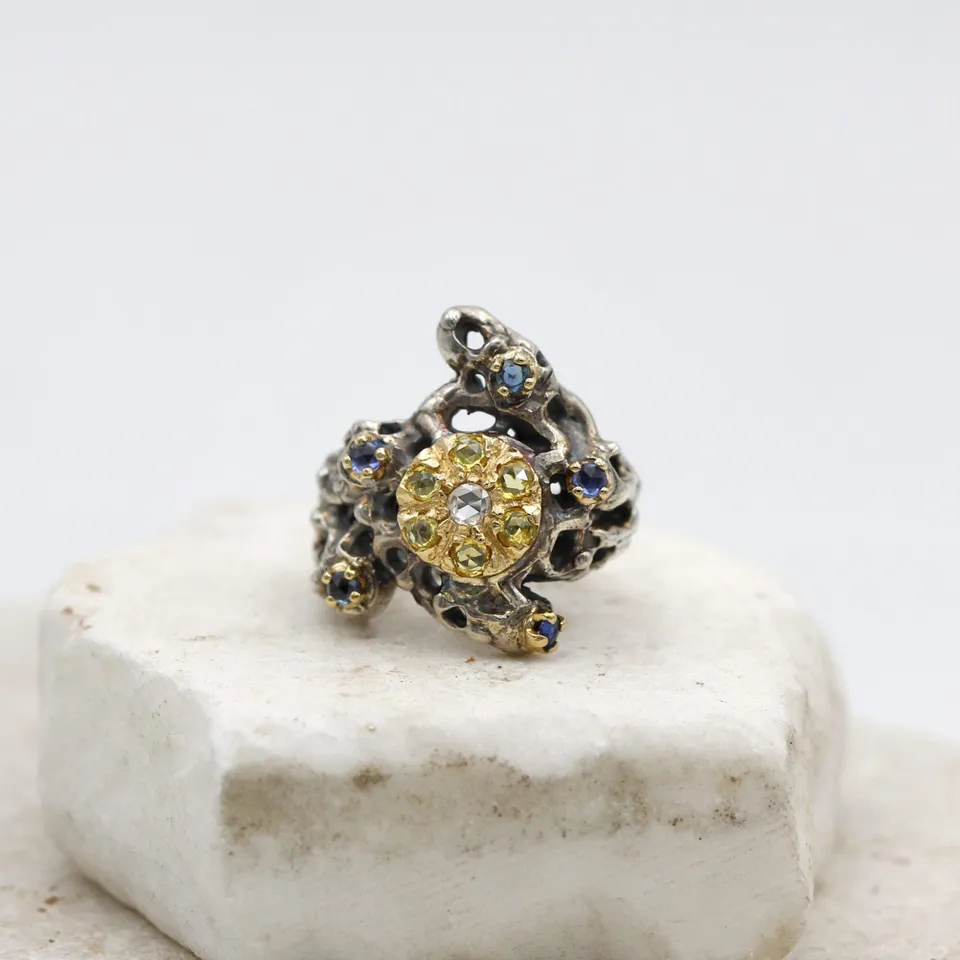 Anna Gioielli Collezione Marte anello oro zaffiri diamante
