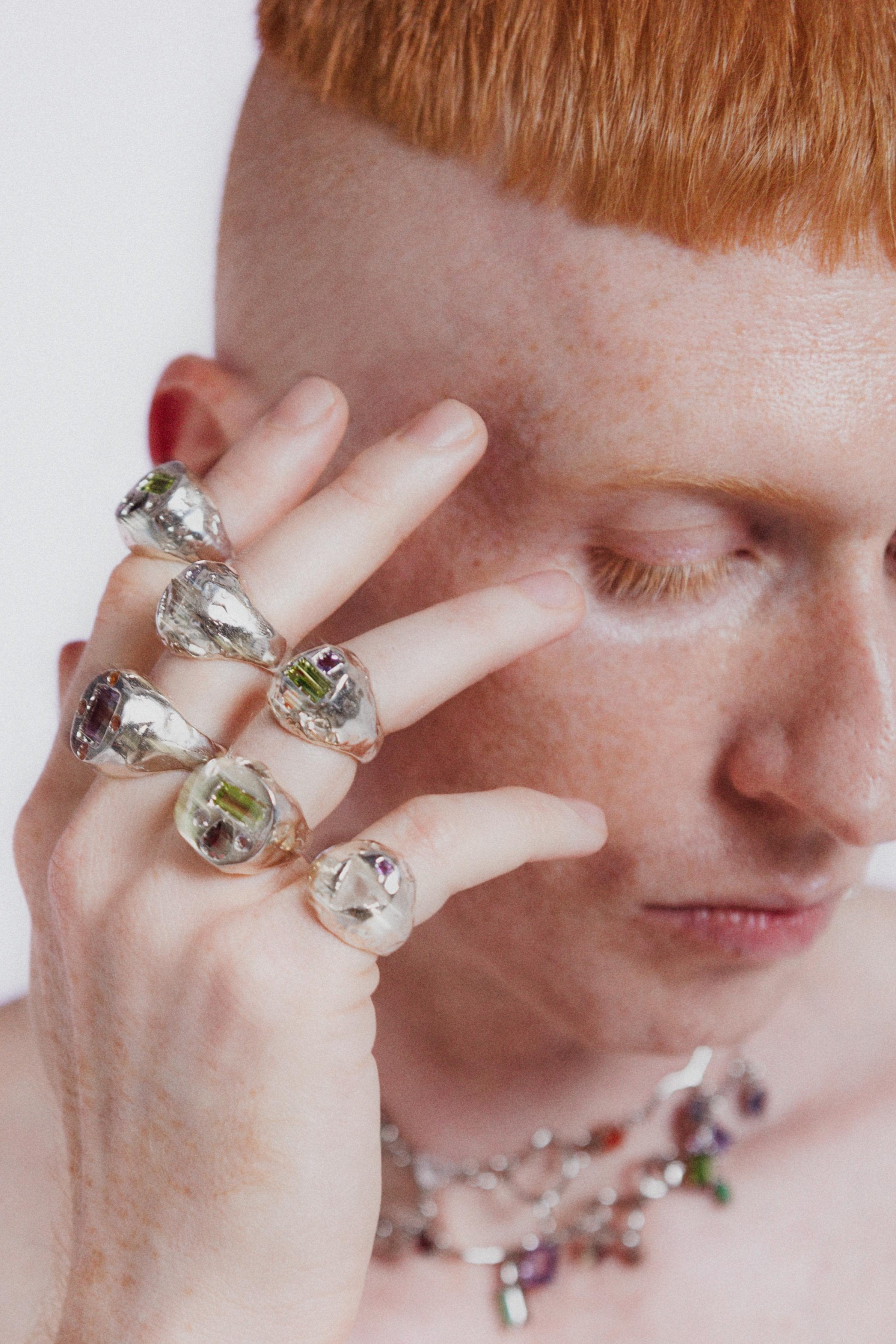 Voodoo Jewels Bold Shapes Coban anello argento ametista peridoto