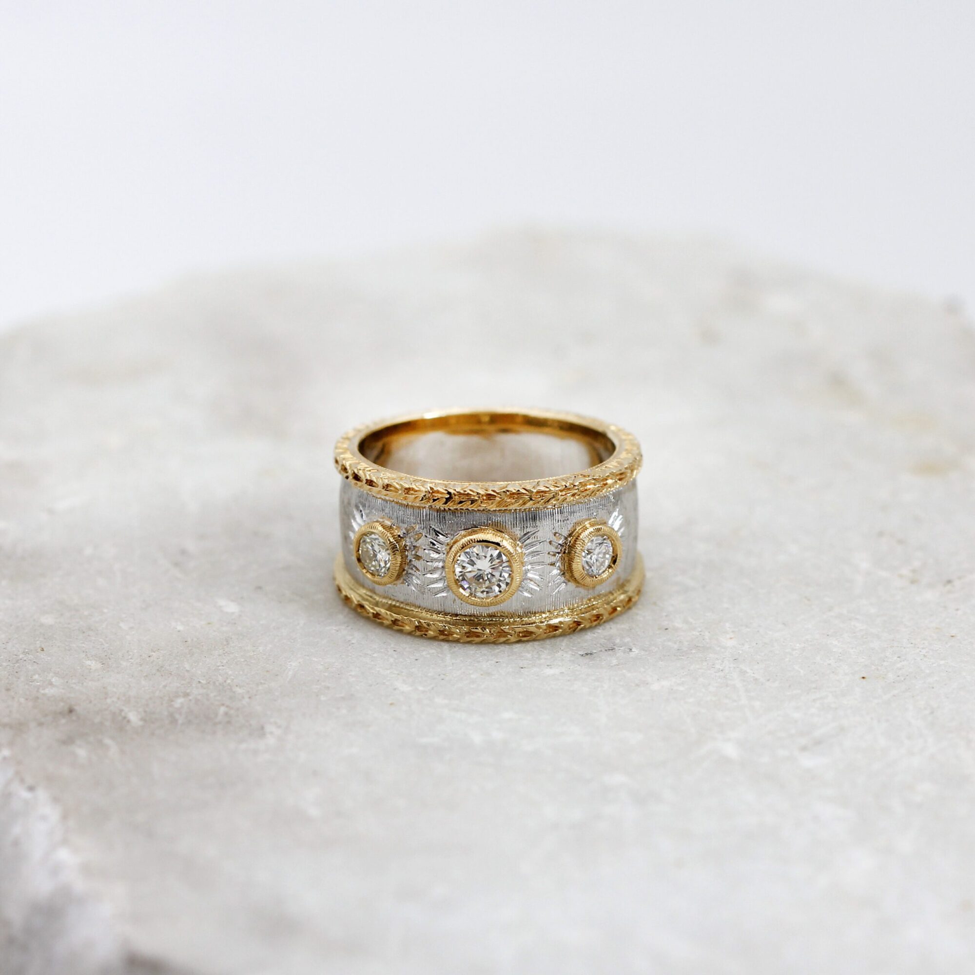 Anna Gioielli Classici anello bicolore oro 3 diamanti 0,50 ct