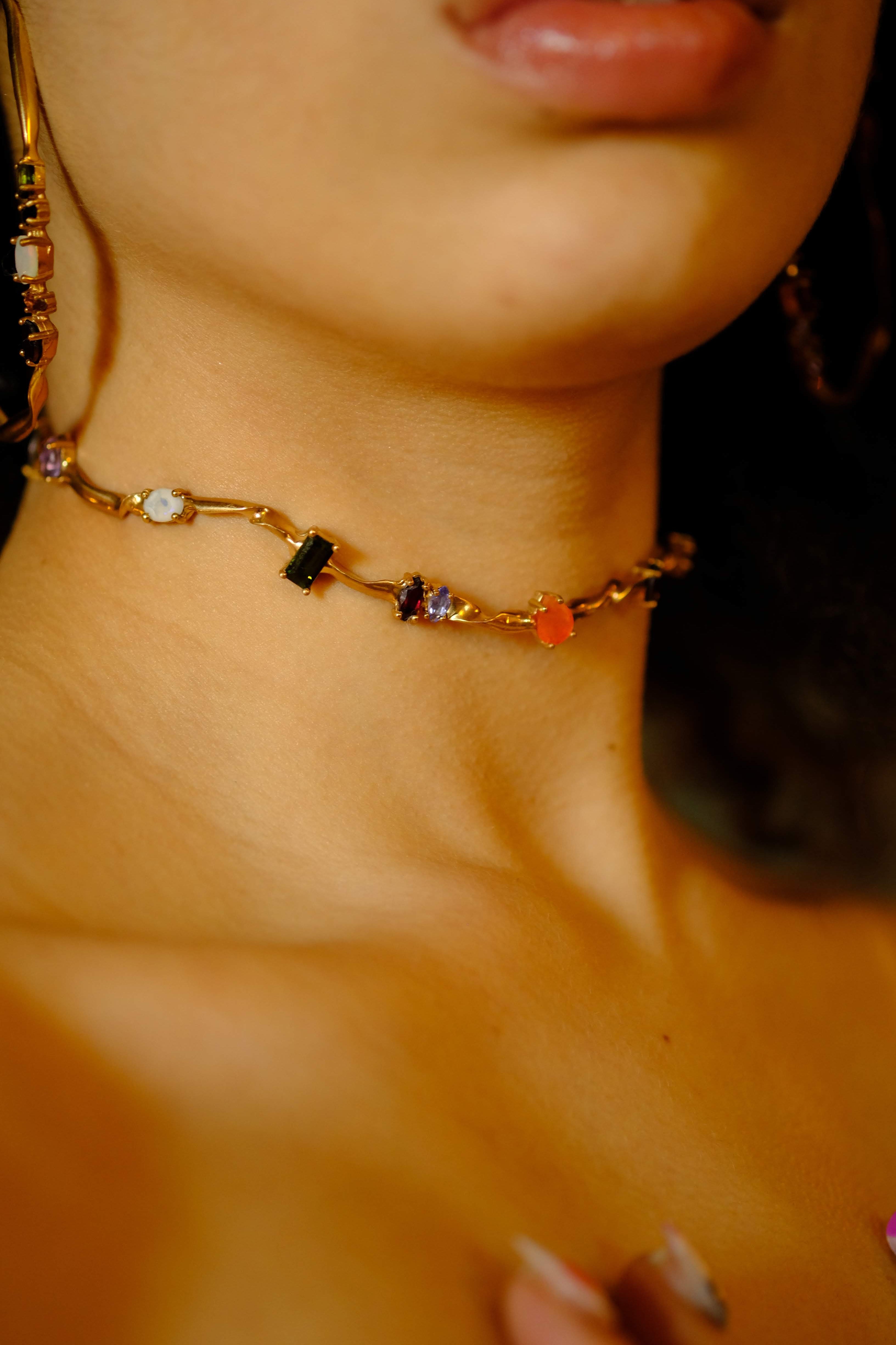 Voodoo Jewels Bold Shapes Regla collana choker pietre miste