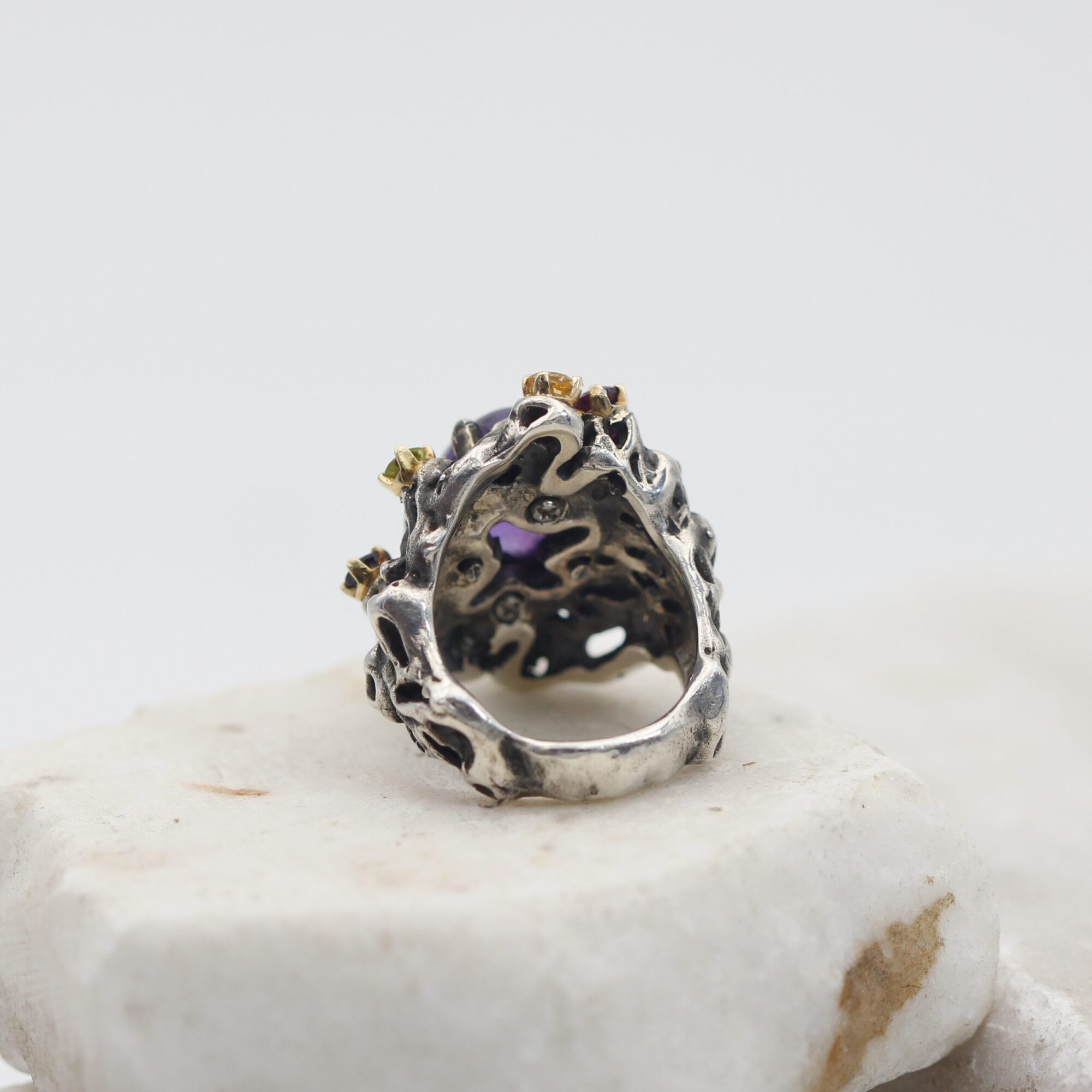 Anna Gioielli Marte Anello ametista cabochon argento oro pavé