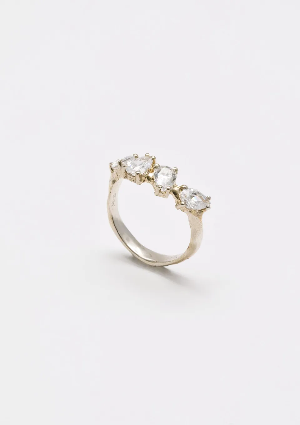Voodoo Jewels Bold Shapes Taitle anello argento goccia M