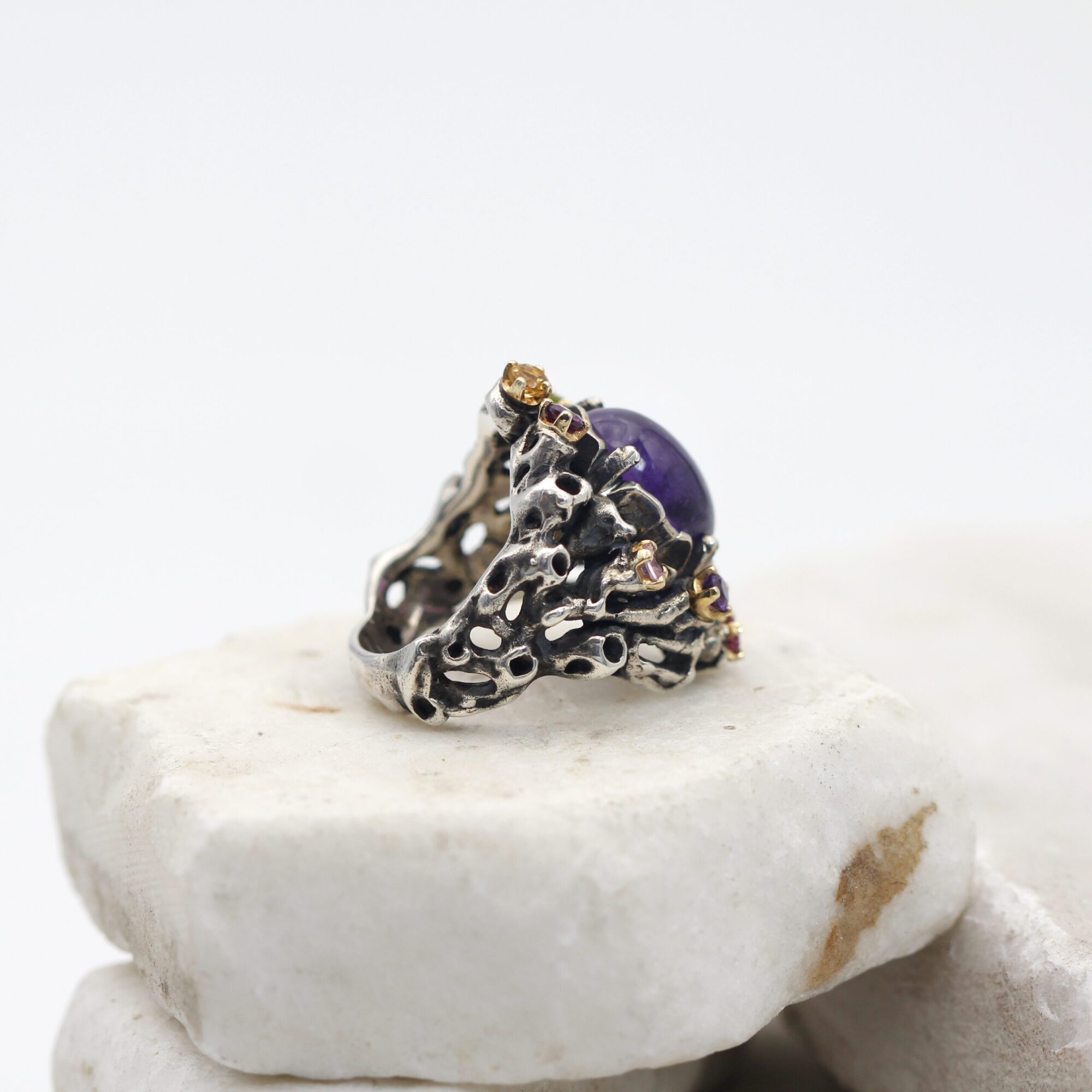 Anna Gioielli Marte Anello ametista cabochon argento oro pavé