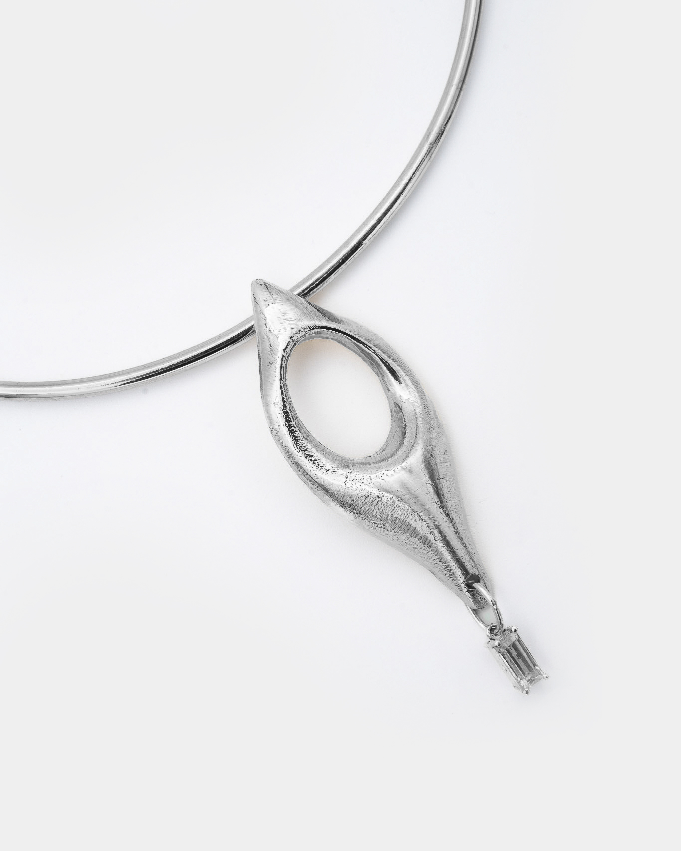 Voodoo Jewels Bold Shapes Leda choker argento zirconi