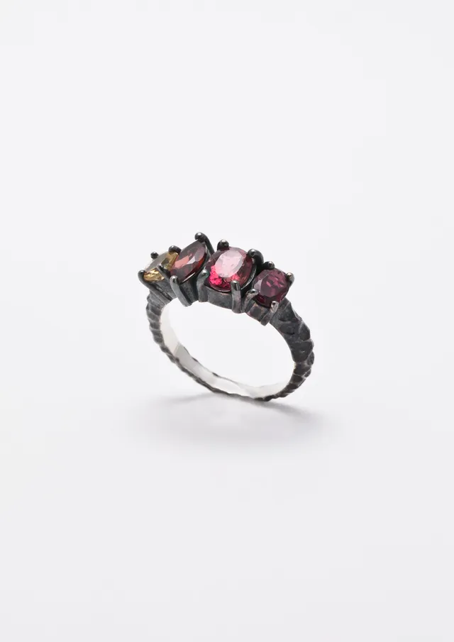 Voodoo Jewels Bold Shapes Dark Nari anello brunito tormaline