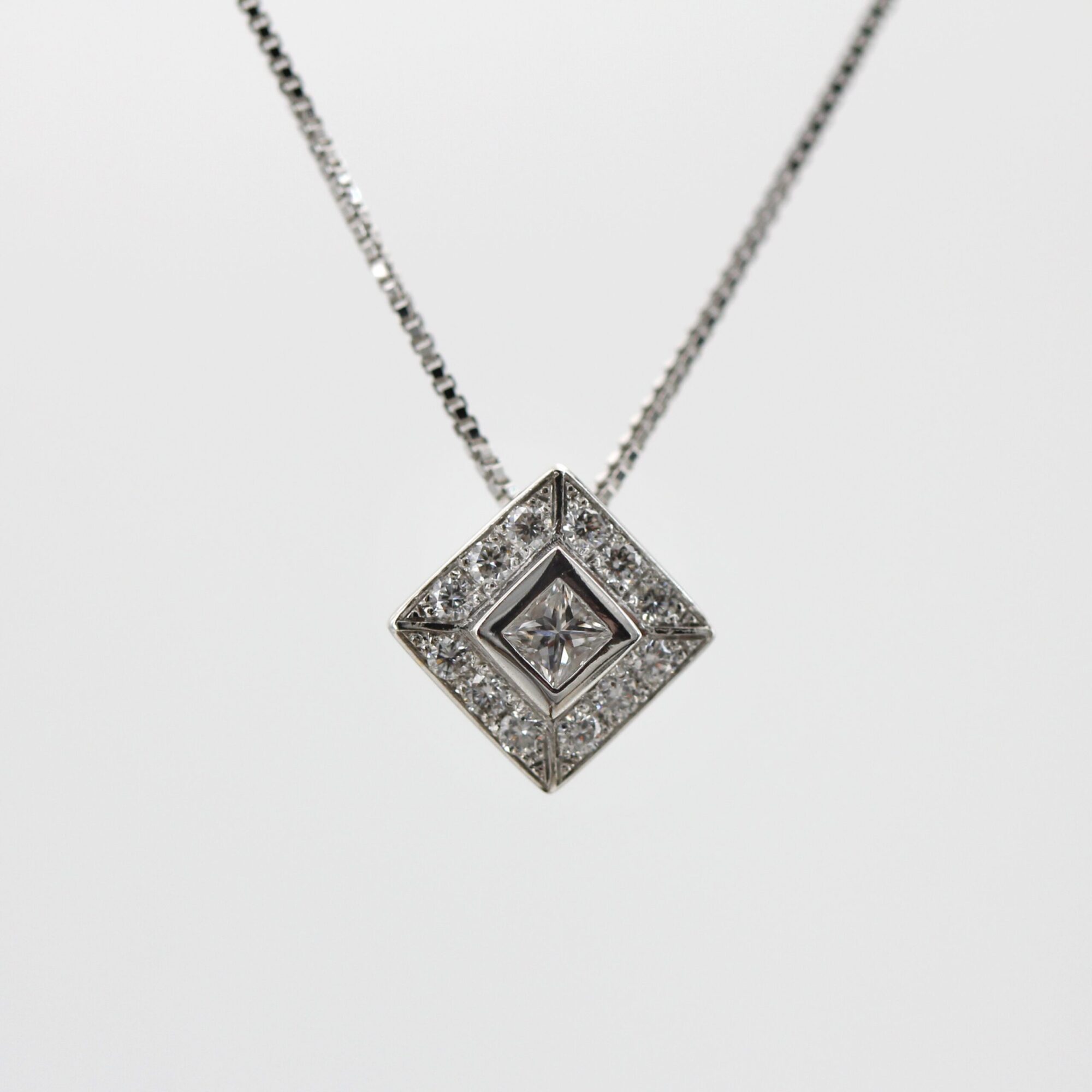 Anna Gioielli Classici Pendente Square Oro Bianco Diamante Princess