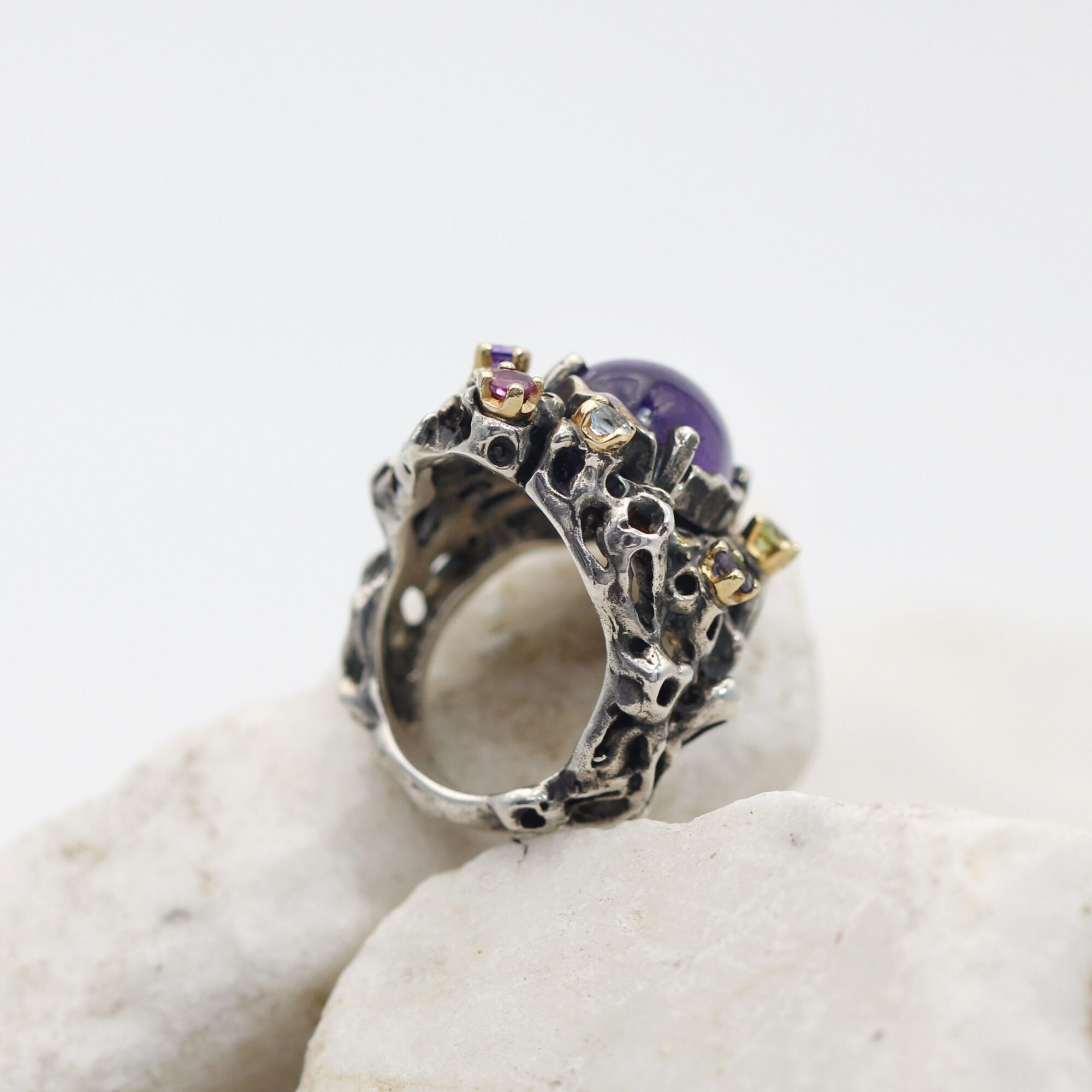 Anna Gioielli Marte Anello ametista cabochon argento oro pavé