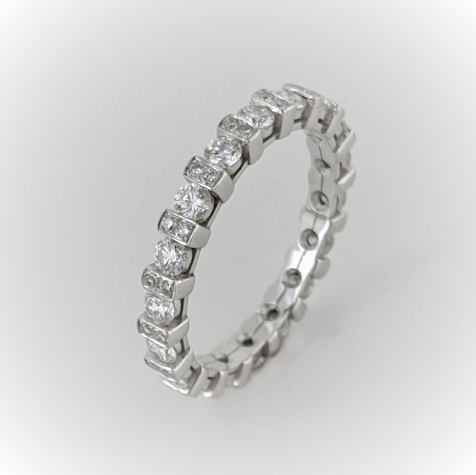 Anna Gioielli Classici veretta eternity oro bianco diamanti traversine
