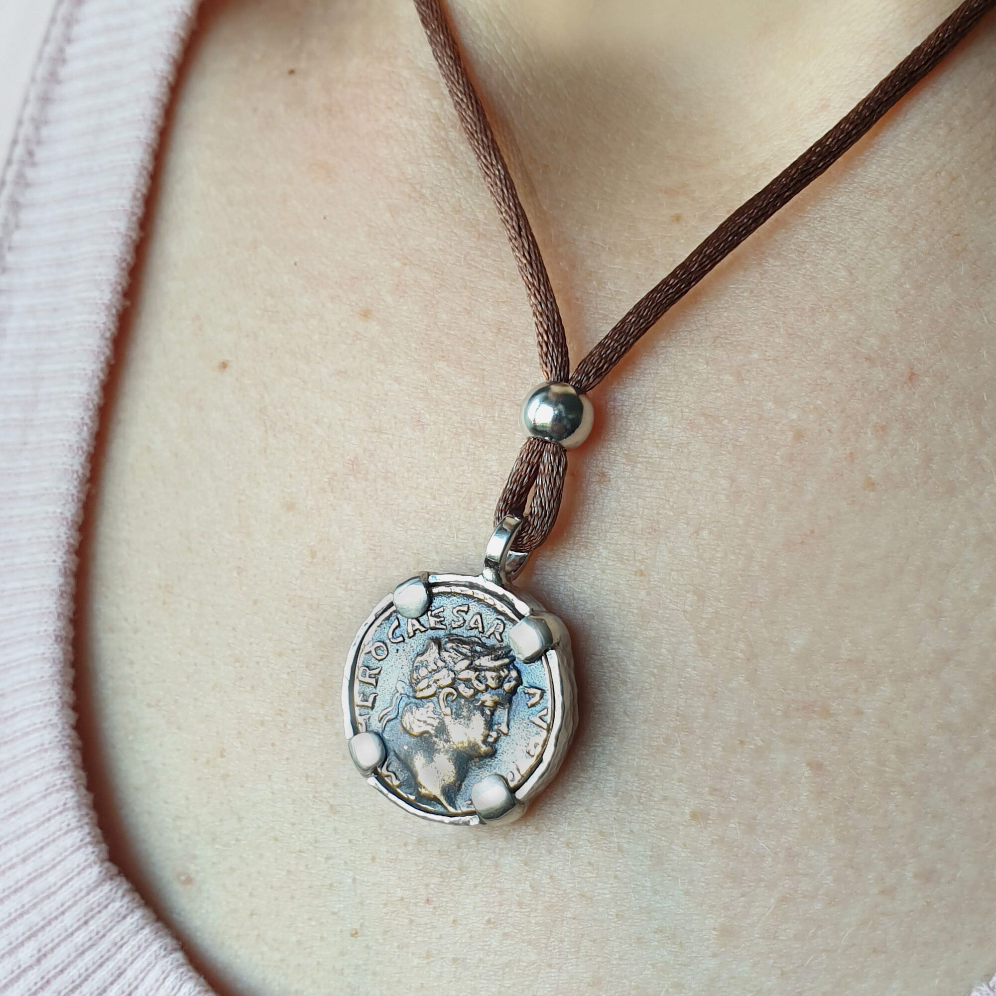Anna Gioielli Monete Romane Pendente argento moneta bronzo