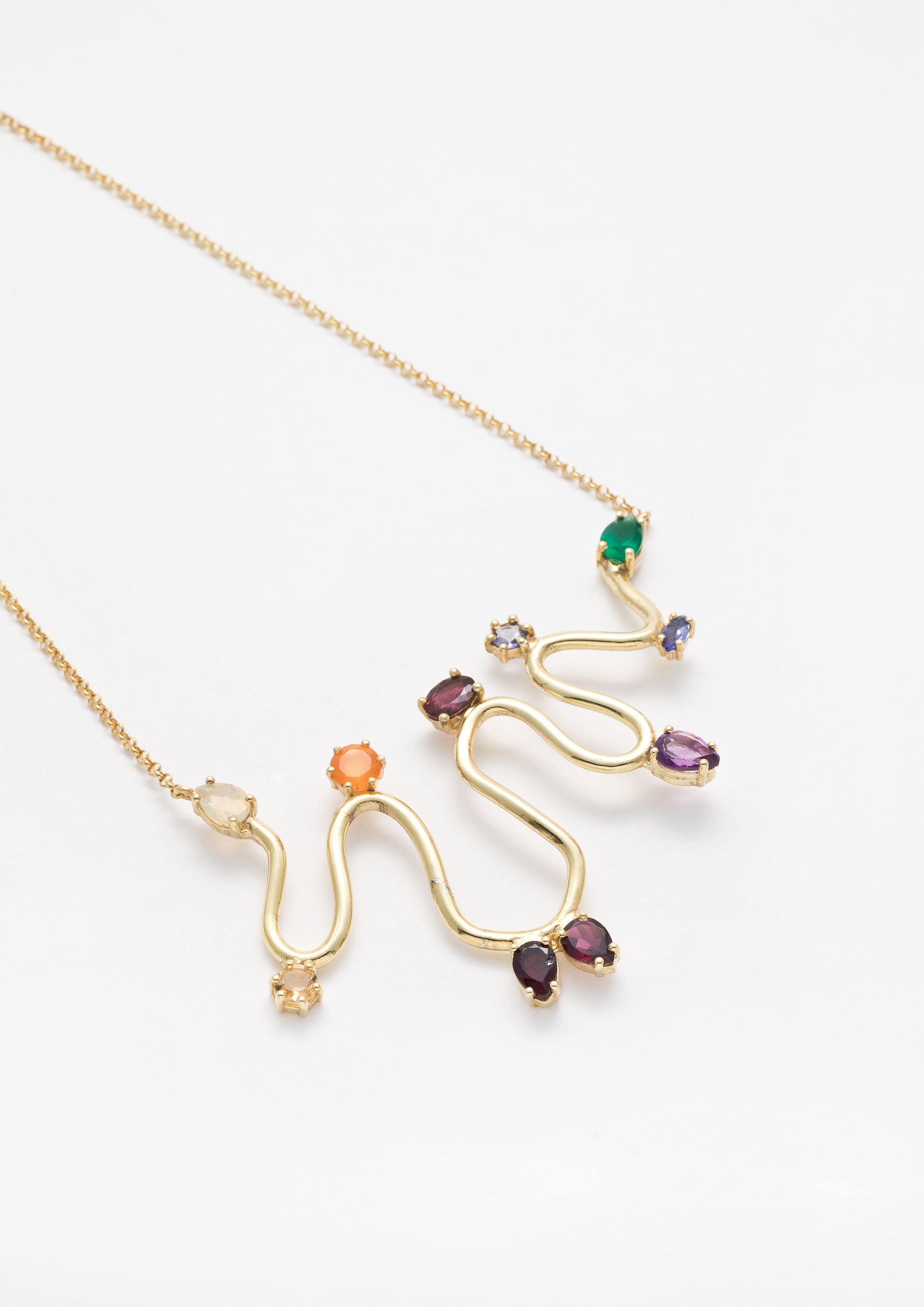 Voodoo Jewels Bold Shapes Yamuna collana dorata pietre naturali