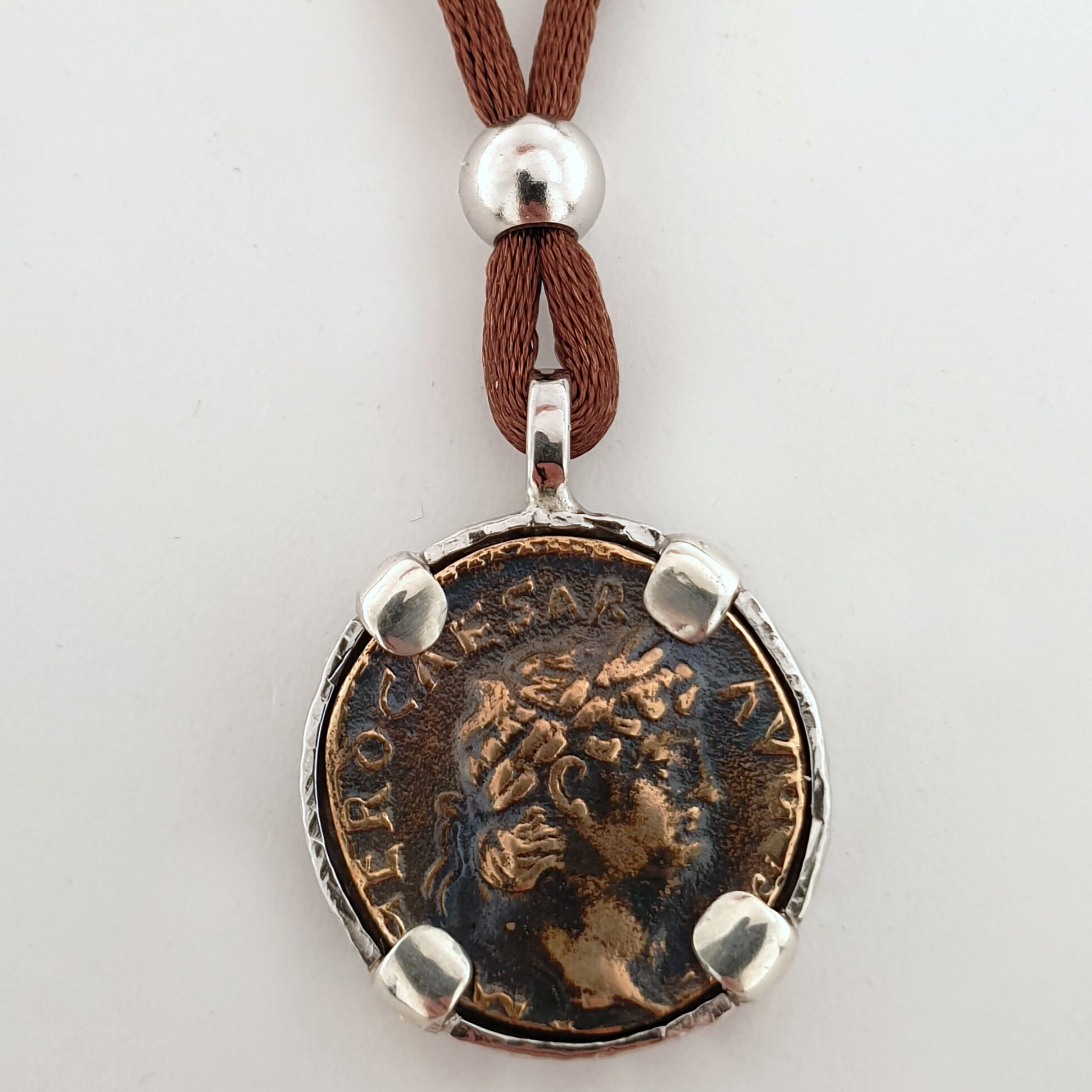 Anna Gioielli Monete Romane Pendente argento moneta bronzo
