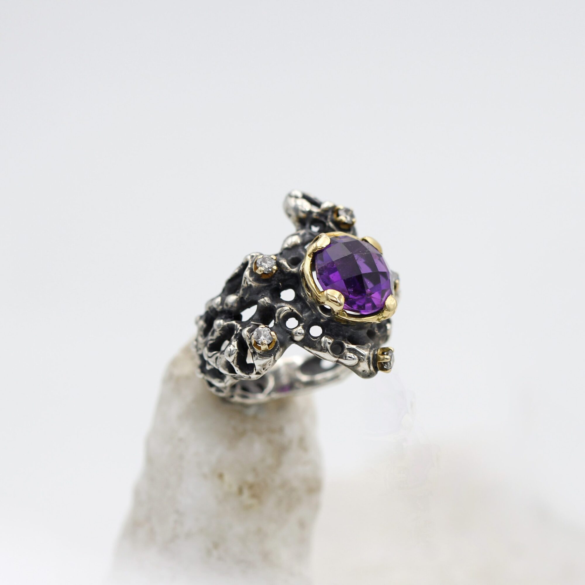 Anna Gioielli Collezione Marte Anello oro ametista diamanti 0,24 ct