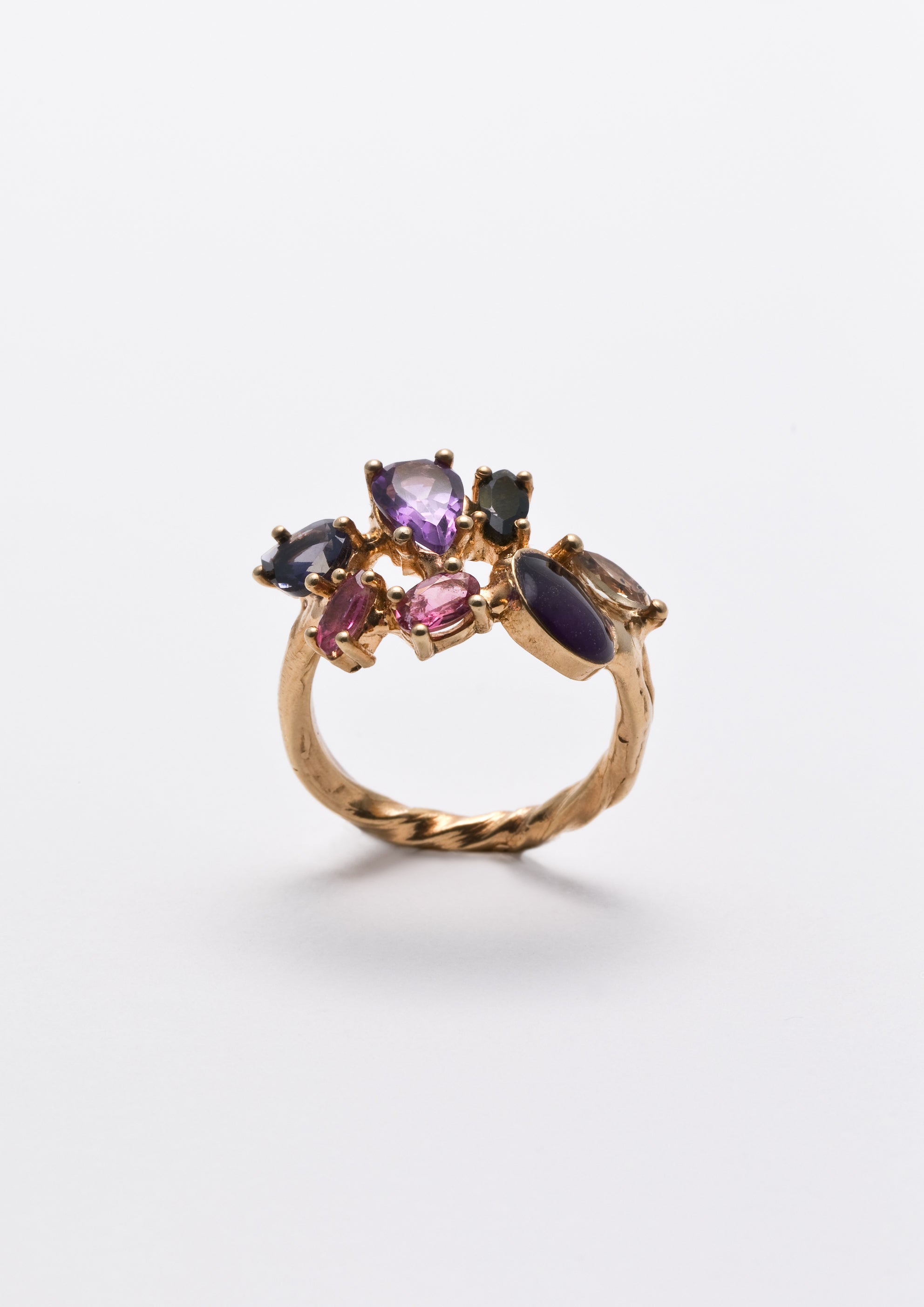 Voodoo Jewels Bold Shapes Neela anello oro tormaline ametista