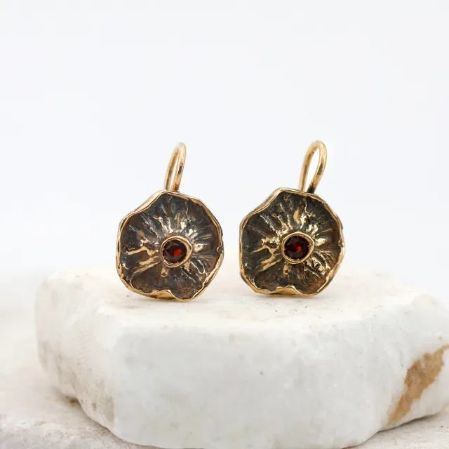 Anna Gioielli Winter Flower Orecchini bronzo con granati